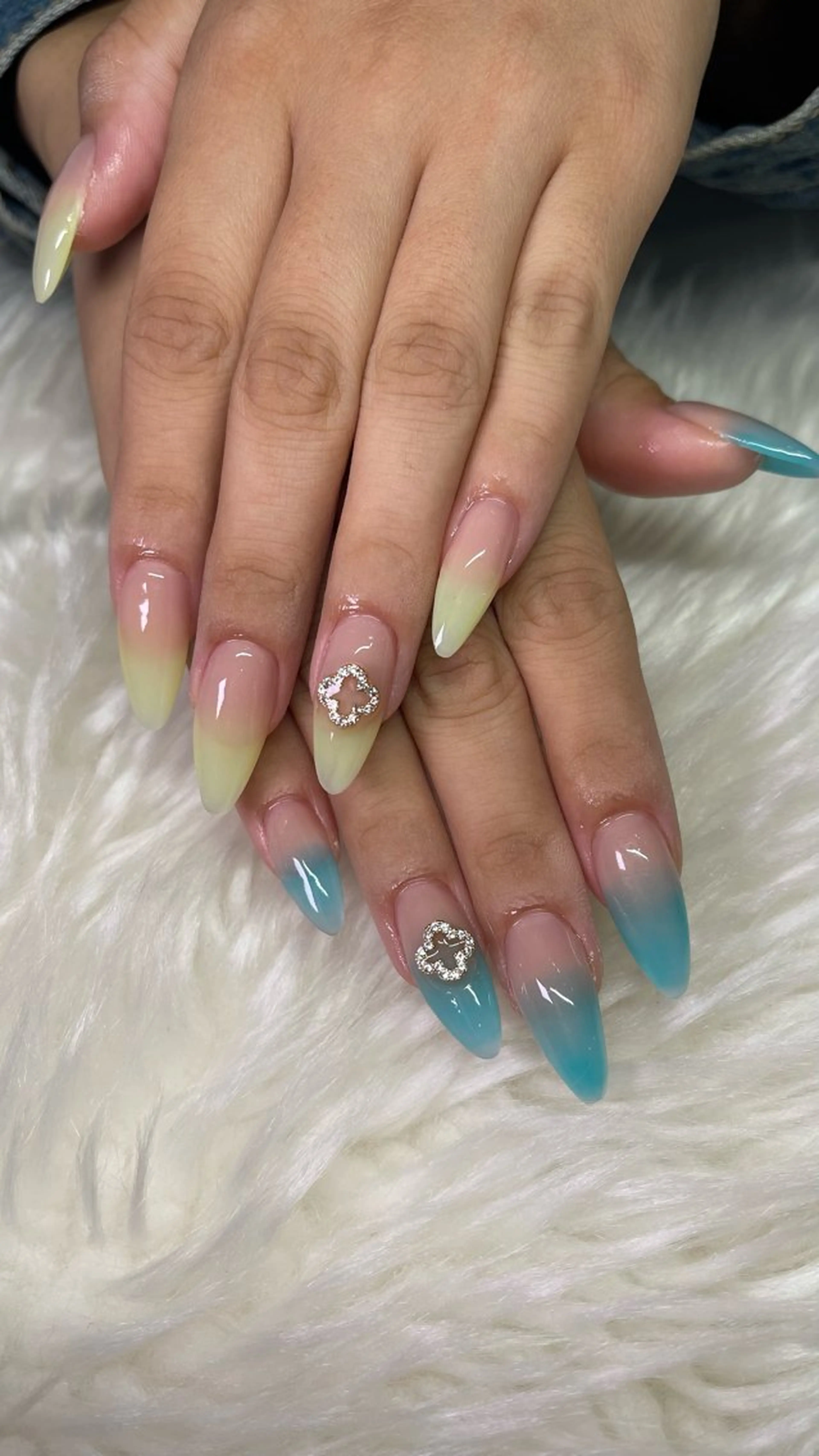 ネイル ハンドネイル NAIL FOCUS Lisaのネイルデザイン
