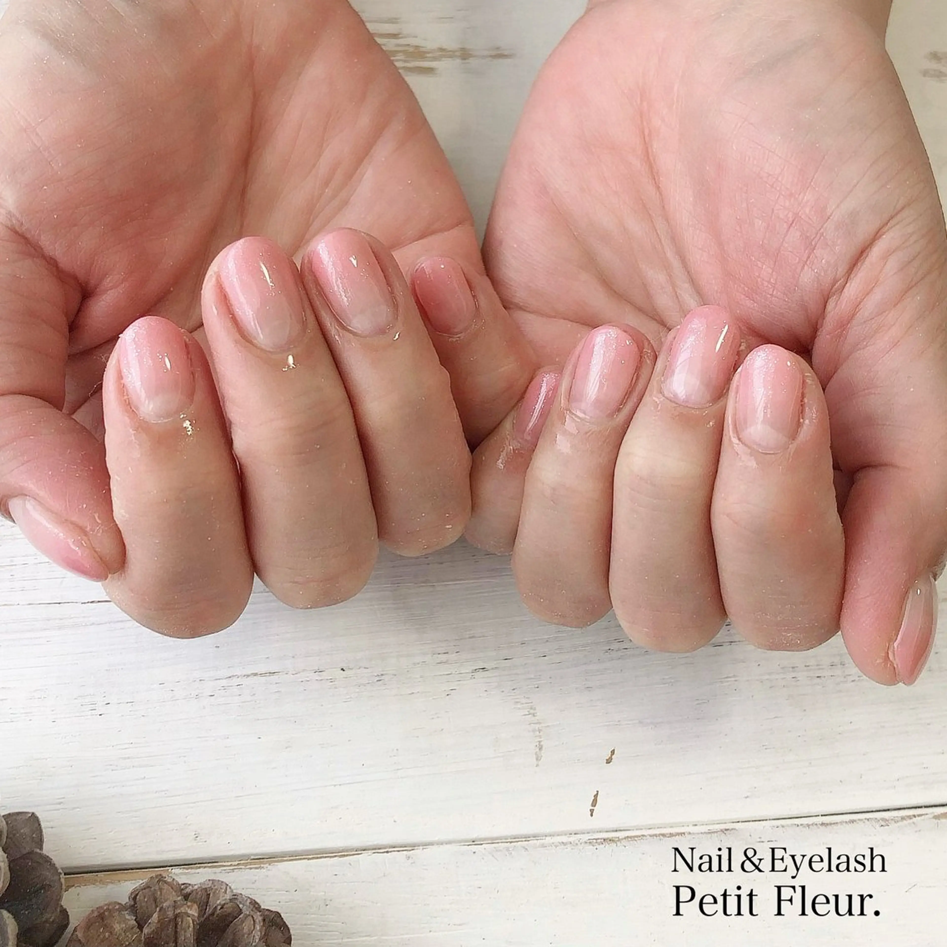 ネイル Petit Fleur所属・青柳 亜梨奈のマツエク・マツパデザイン