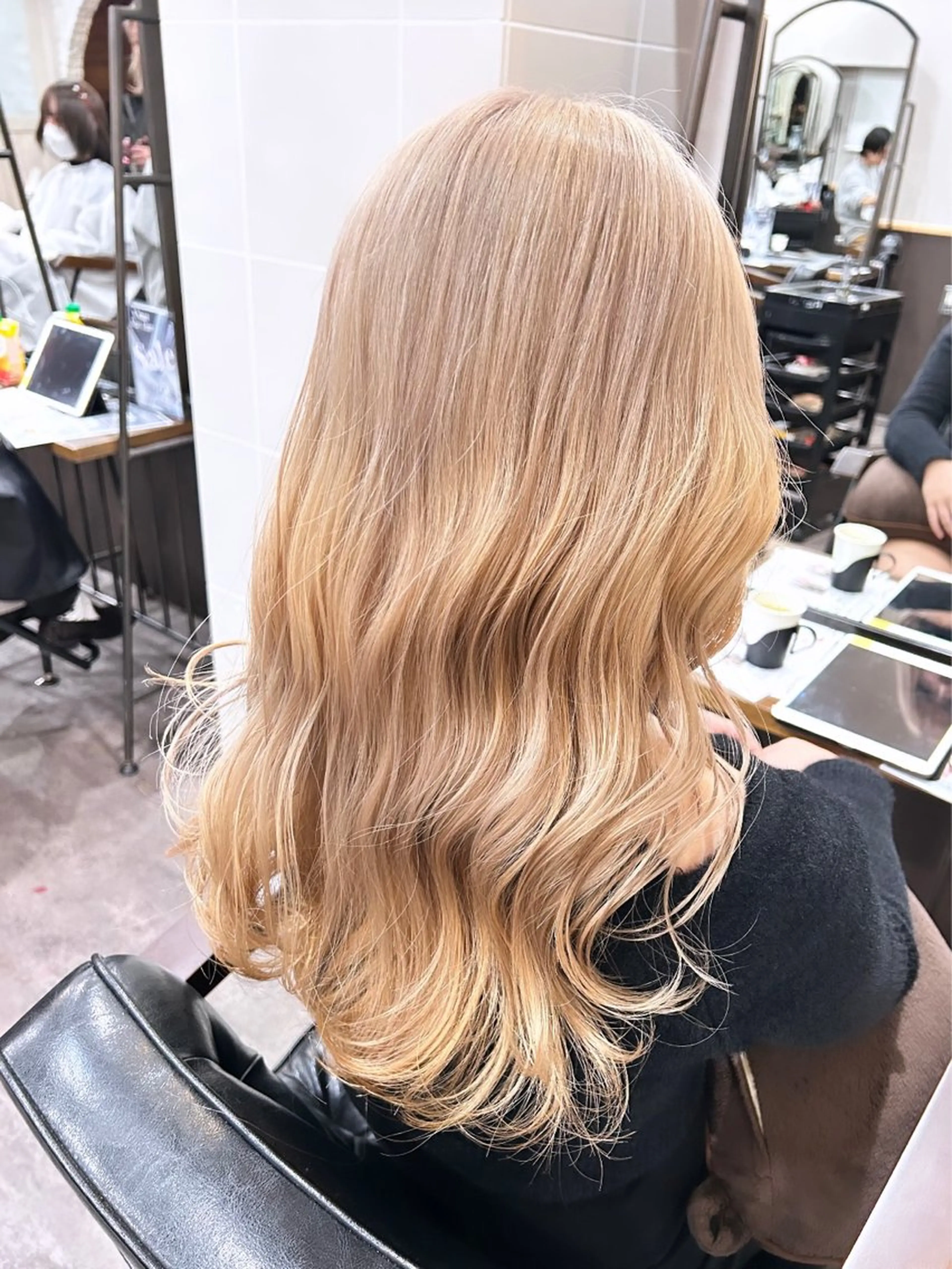 ロング ヘアカラー 🦄🩵YUNA 🩵🦄のヘアスタイル