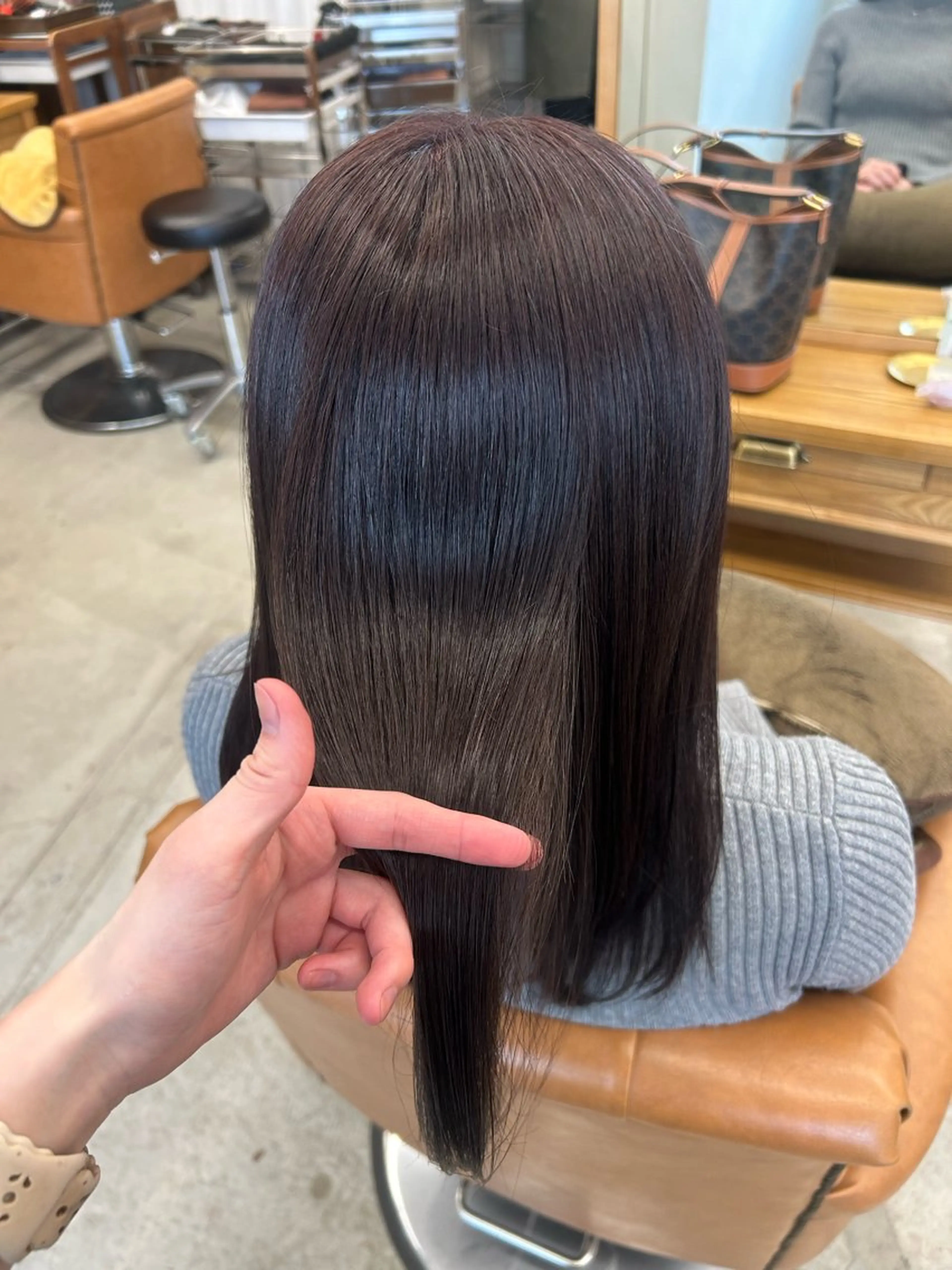 セミロング ヘアカラー トリートメント 山野愛子美容室銀座店所属・🌼髪質改善/透明感 艶髪タケドミのヘアスタイル