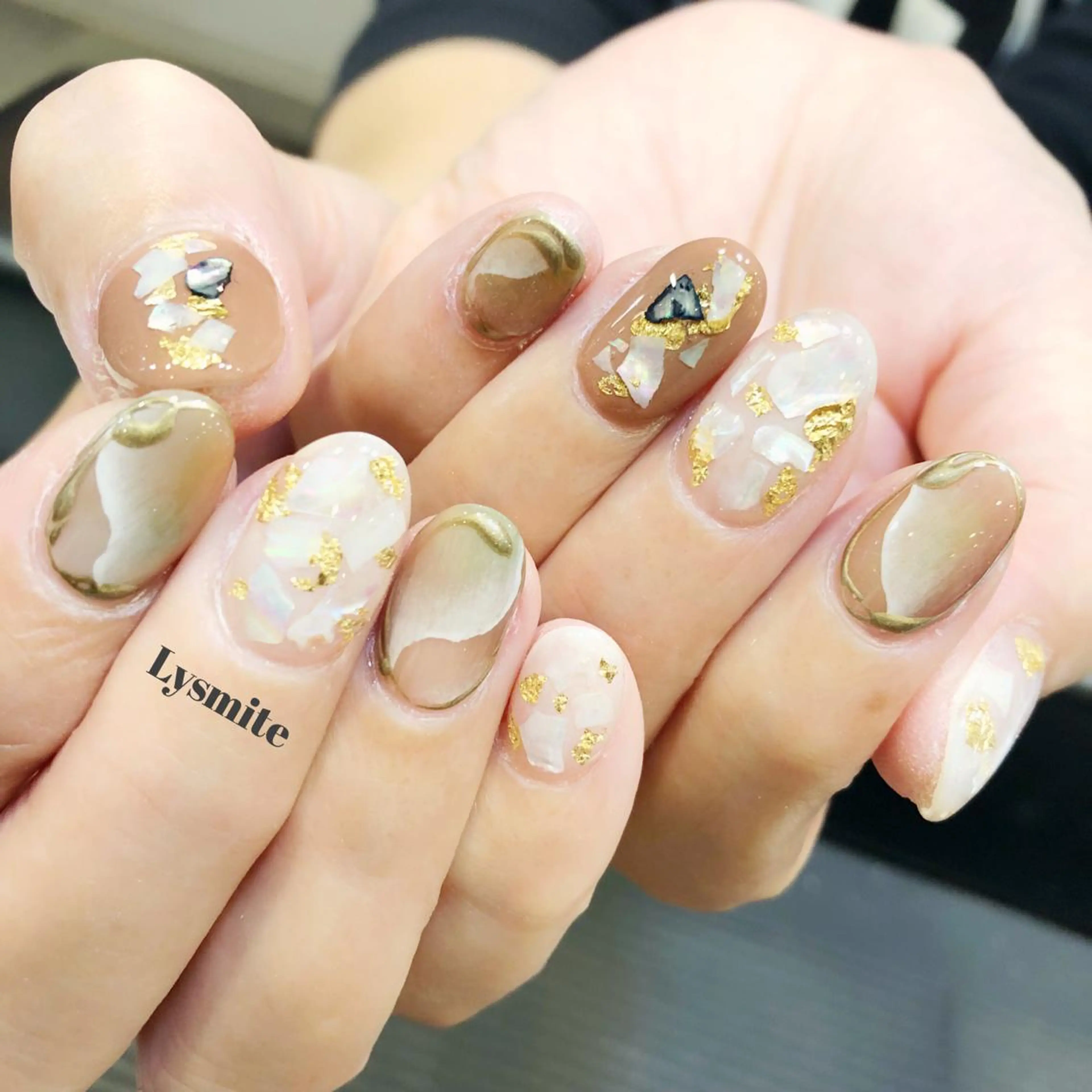 ネイル ブラウン Lysmite所属・岩本 美香のネイルデザイン