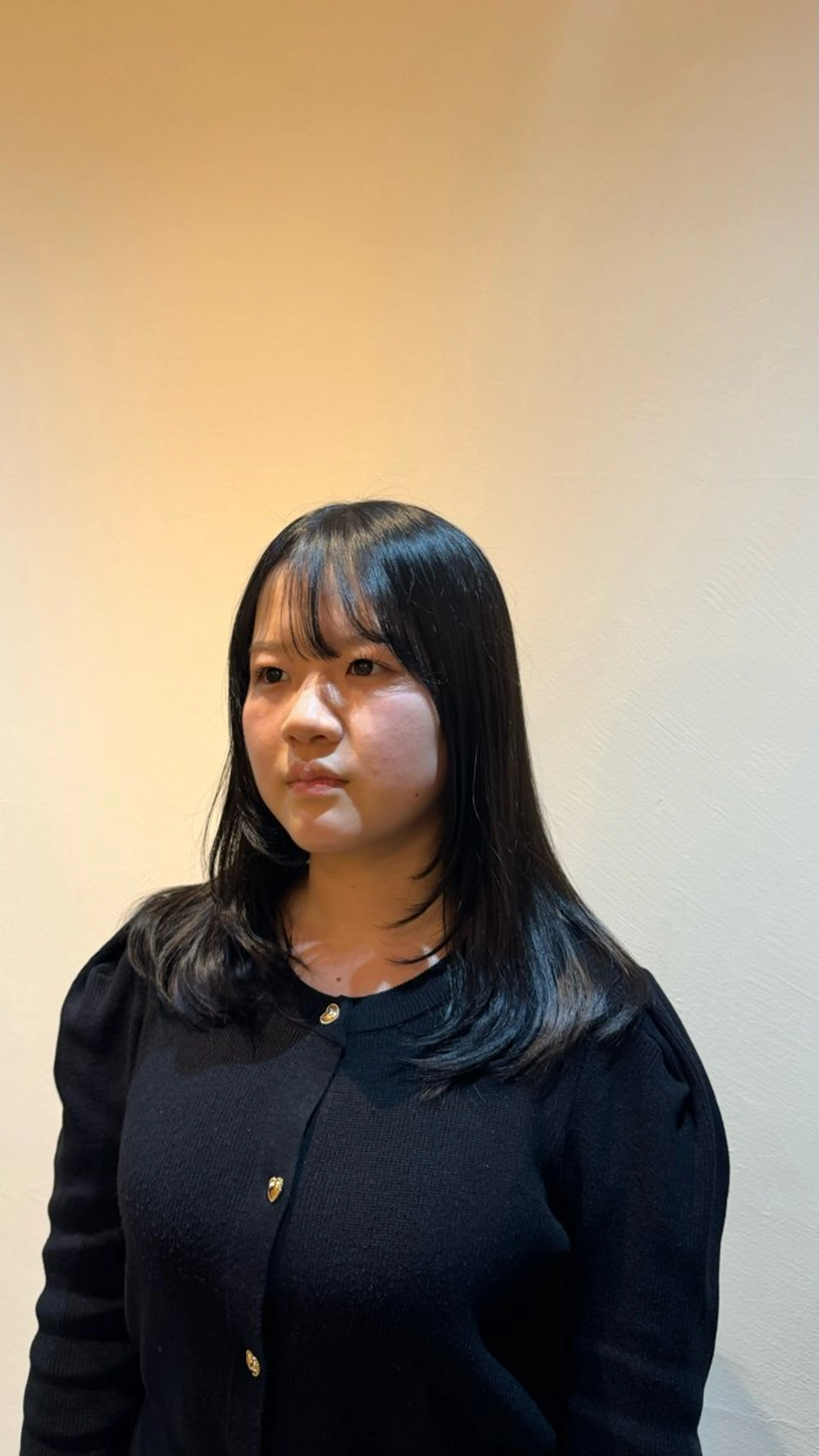 セミロング 顔まわりレイヤー 顔周りカット レイヤーカット sourcecia所属・♡ MIOのヘアスタイル