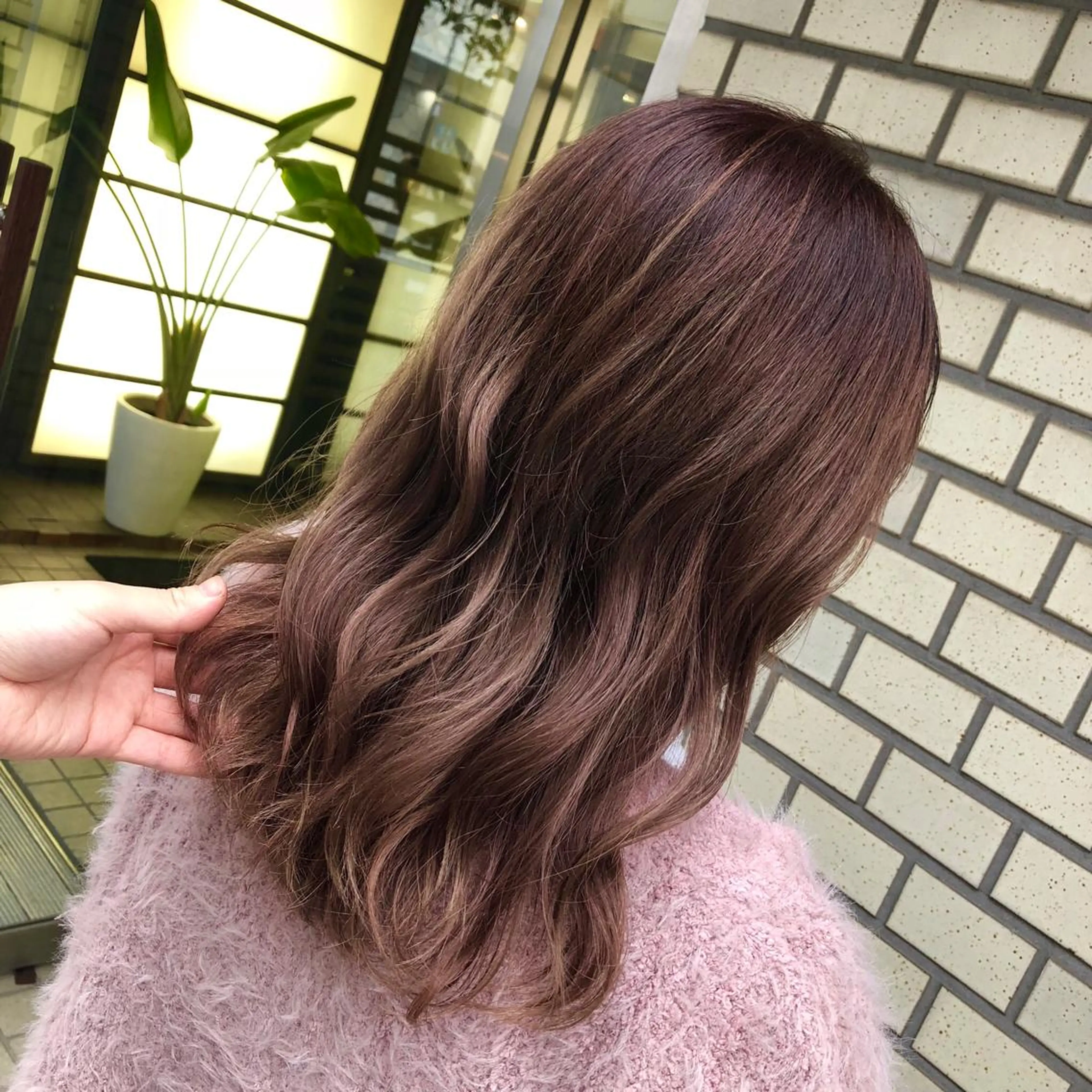 セミロング レイヤーカット 韓国風デザイン 💐MIZUKI💐のヘアスタイル