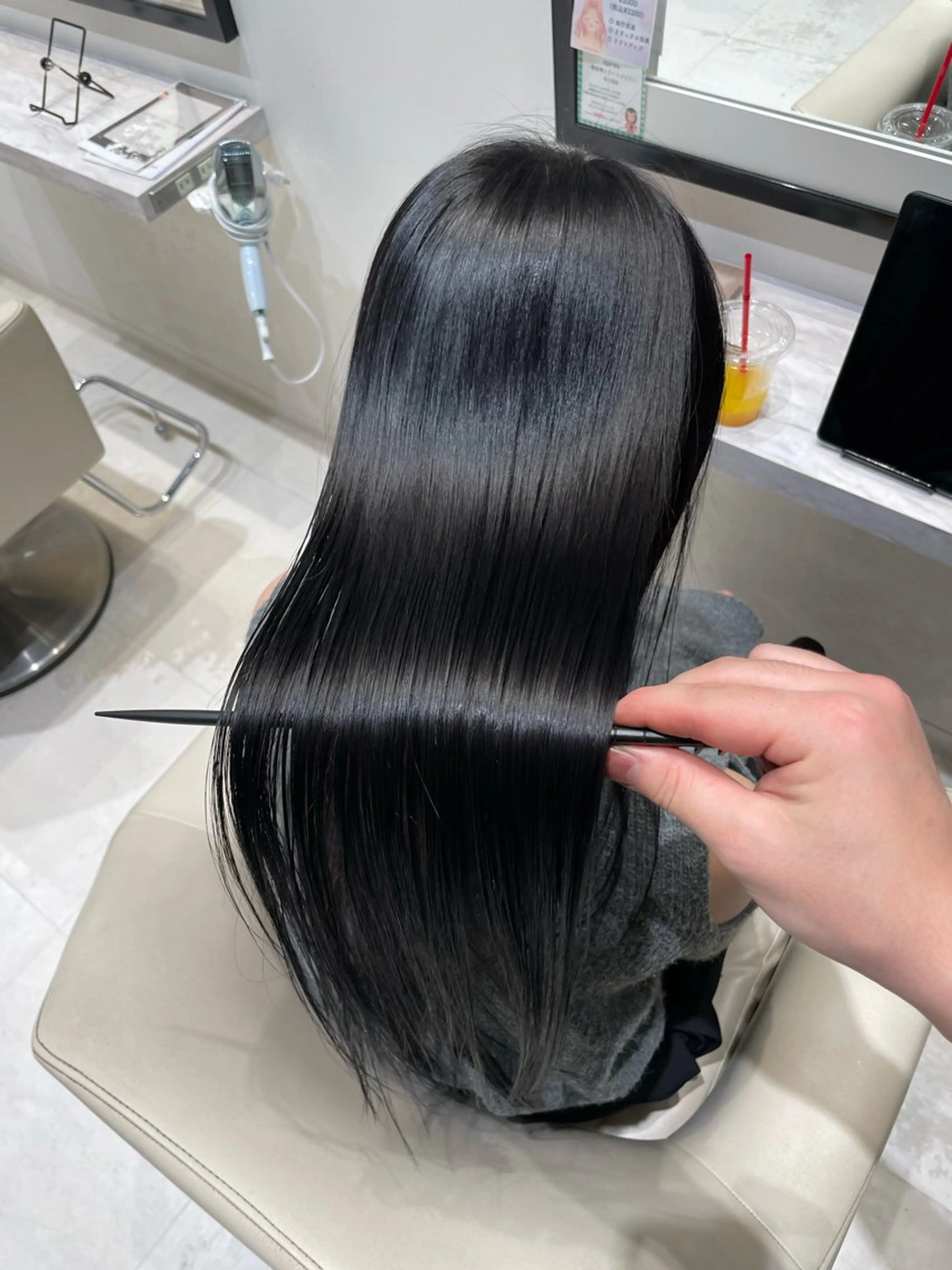 ロング カラー ヘアカラー トリートメント k-two✨たき艶感 カラー／美髪矯正のヘアスタイル