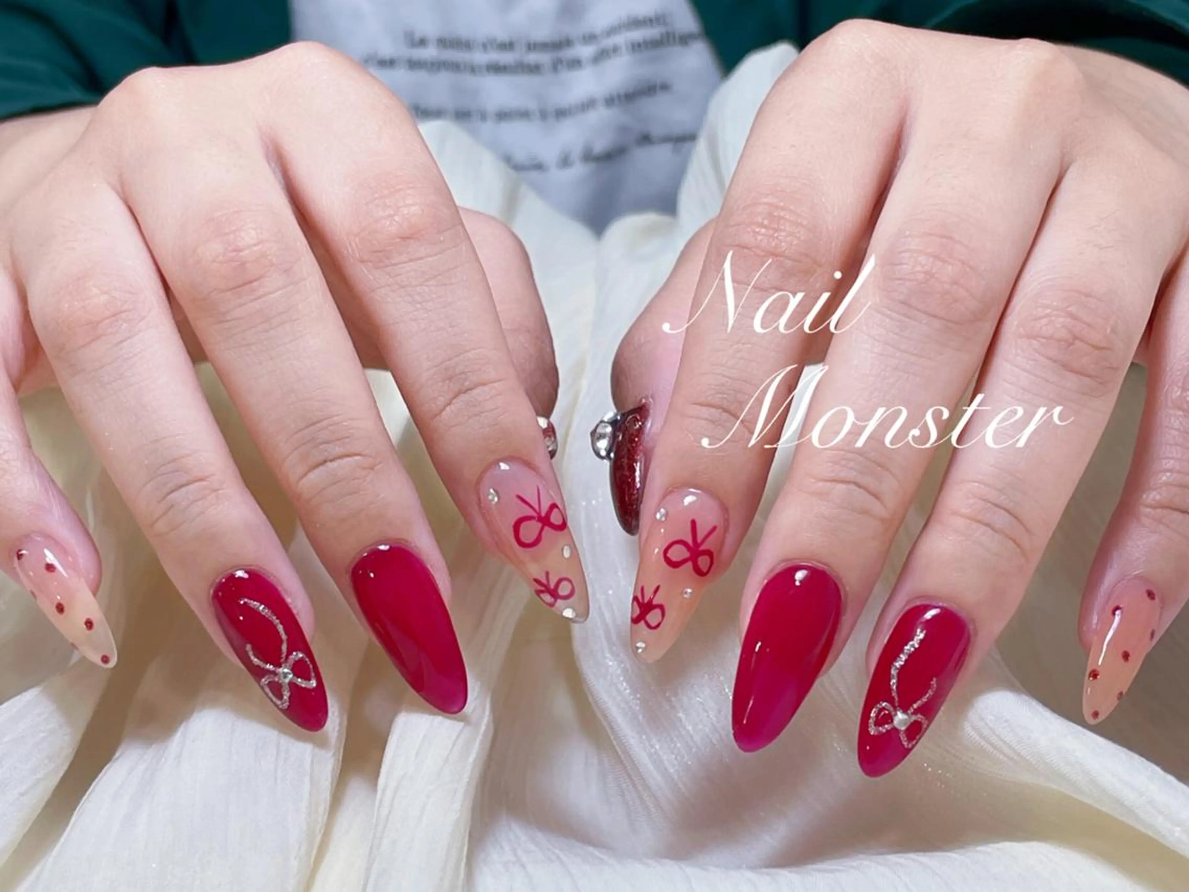 ネイル ハンドネイル NAIL MONSTERのネイルデザイン