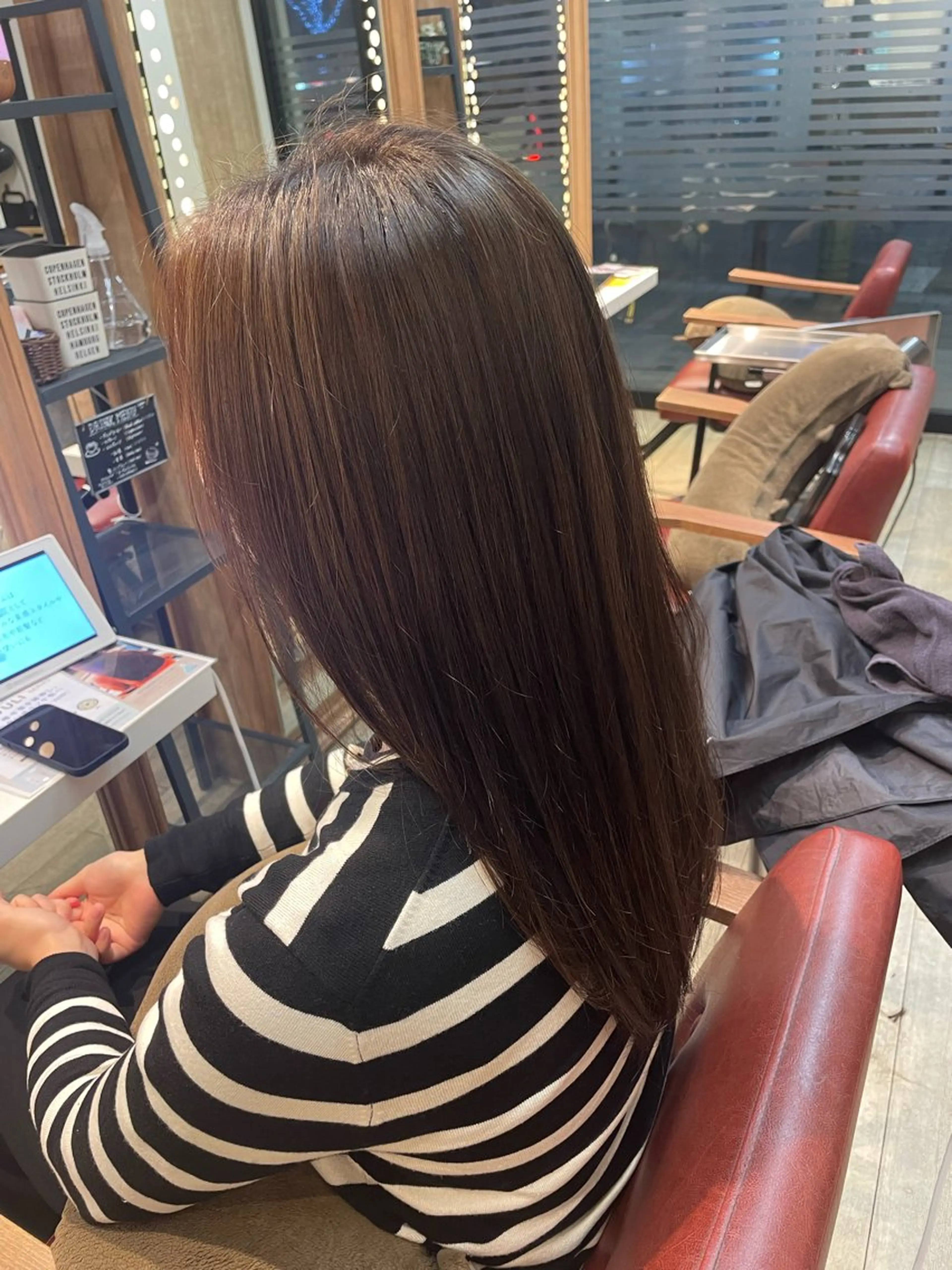 ロング カラー 透明感カラー ハイライトカラー ハイライト ヘアカラー トリートメント ✨横須賀髪質改善✨️ 加藤 百音のヘアスタイル
