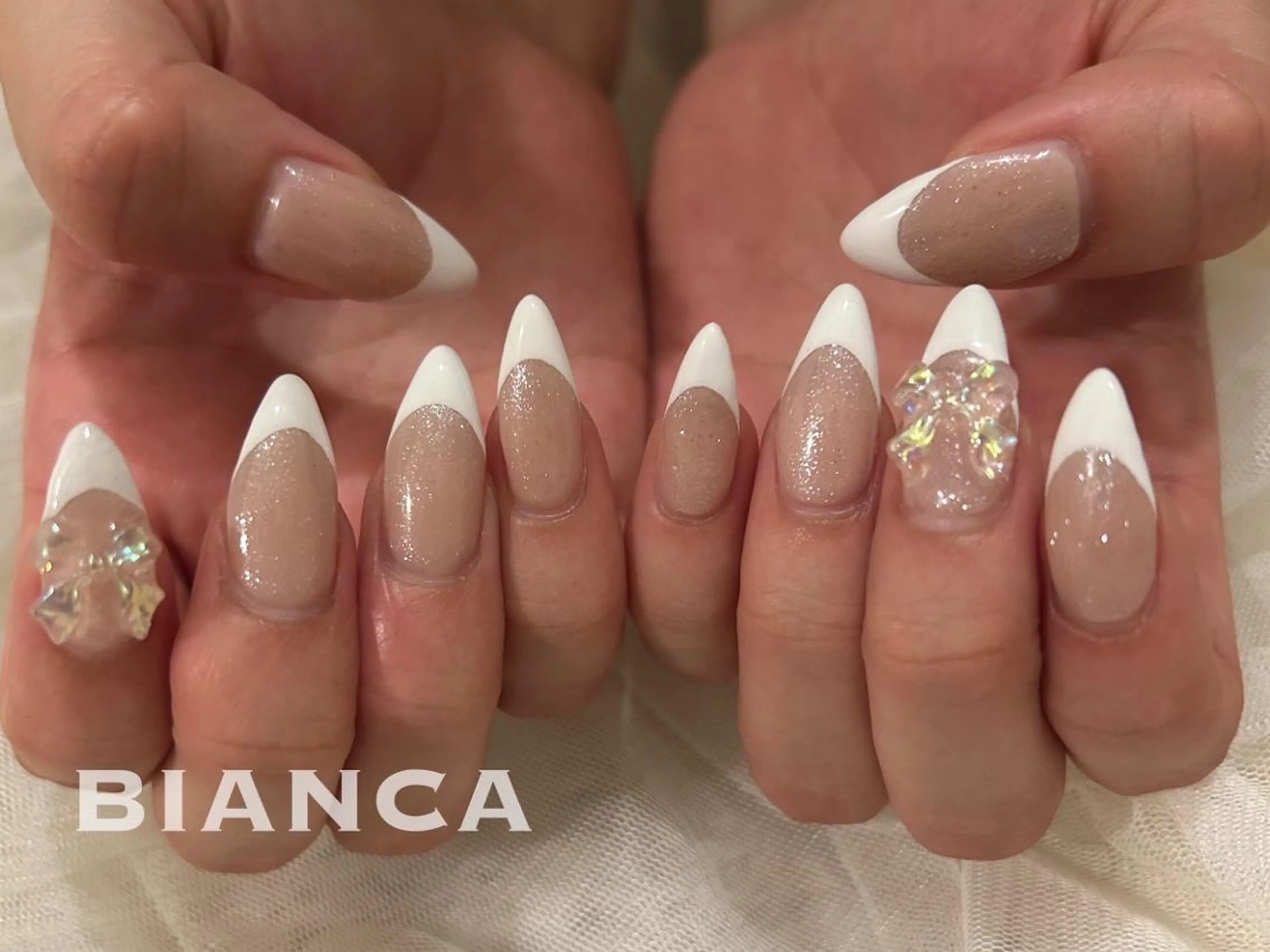 ネイル フレンチネイル リボン ハンドネイル Bianca北浦和 ONODAのマツエク・マツパデザイン