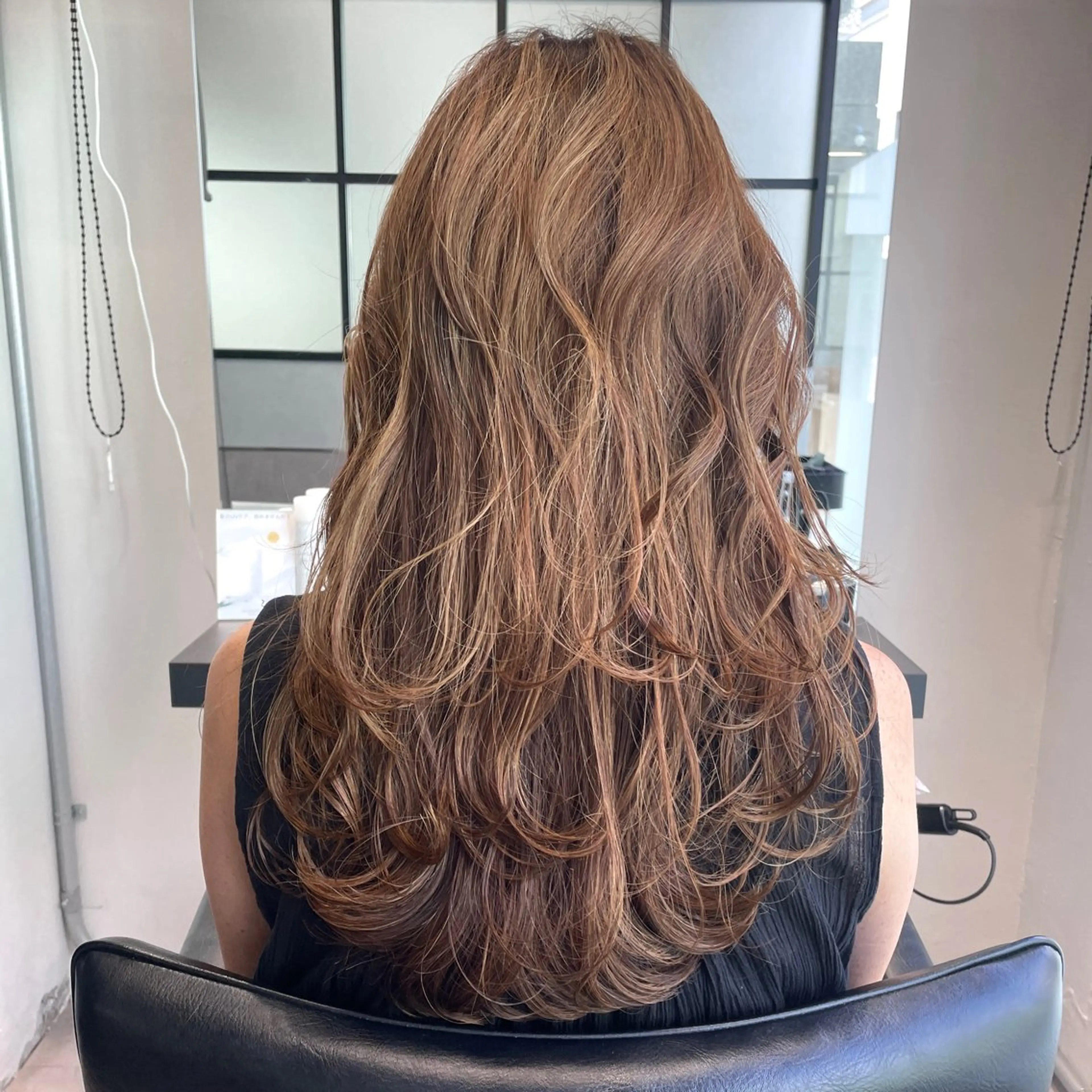 ロング カラー ハイライトカラー ハイライト カット ヘアカラー トリートメント DX SHARE SALON所属・ツヤ感白髪ぼかし KEIKOのヘアスタイル