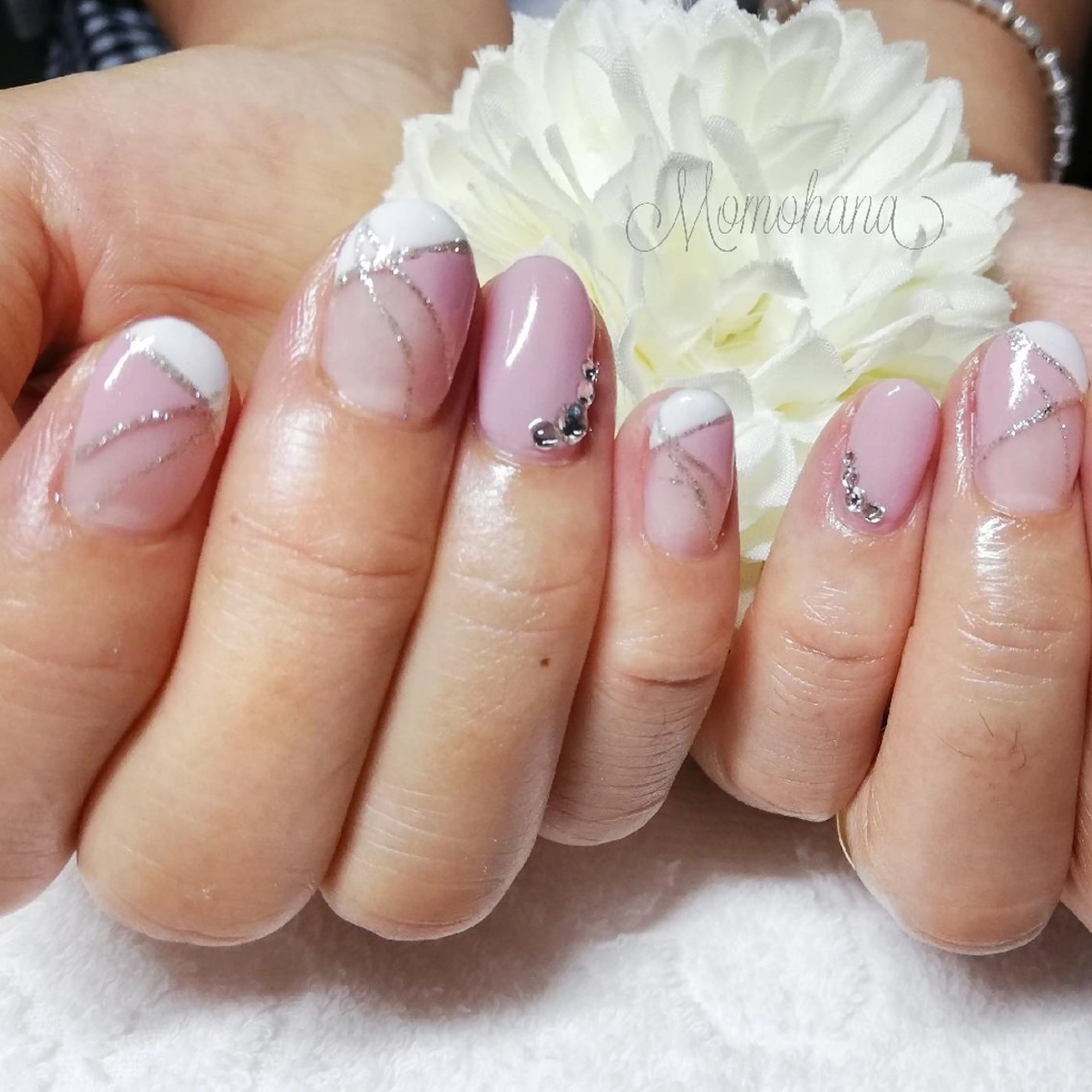 ネイル momohana  のネイルデザイン