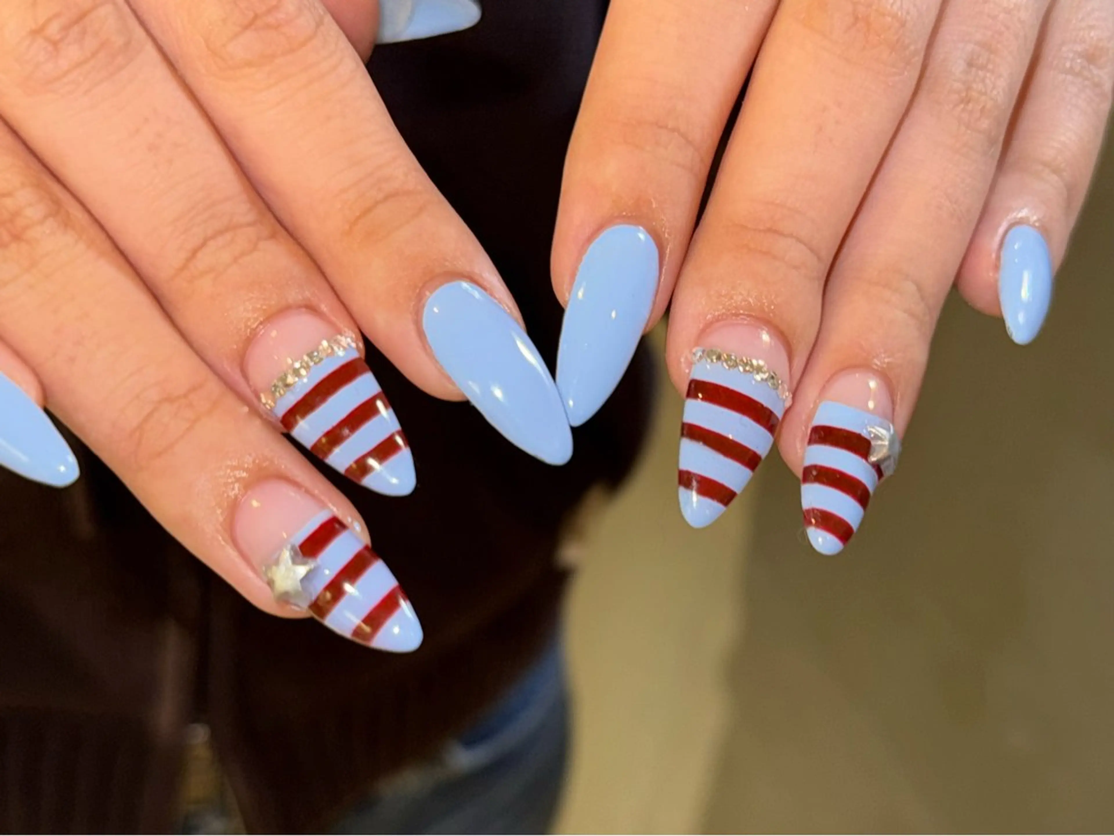 ネイル ハンドネイル 🍒 akariのネイルデザイン