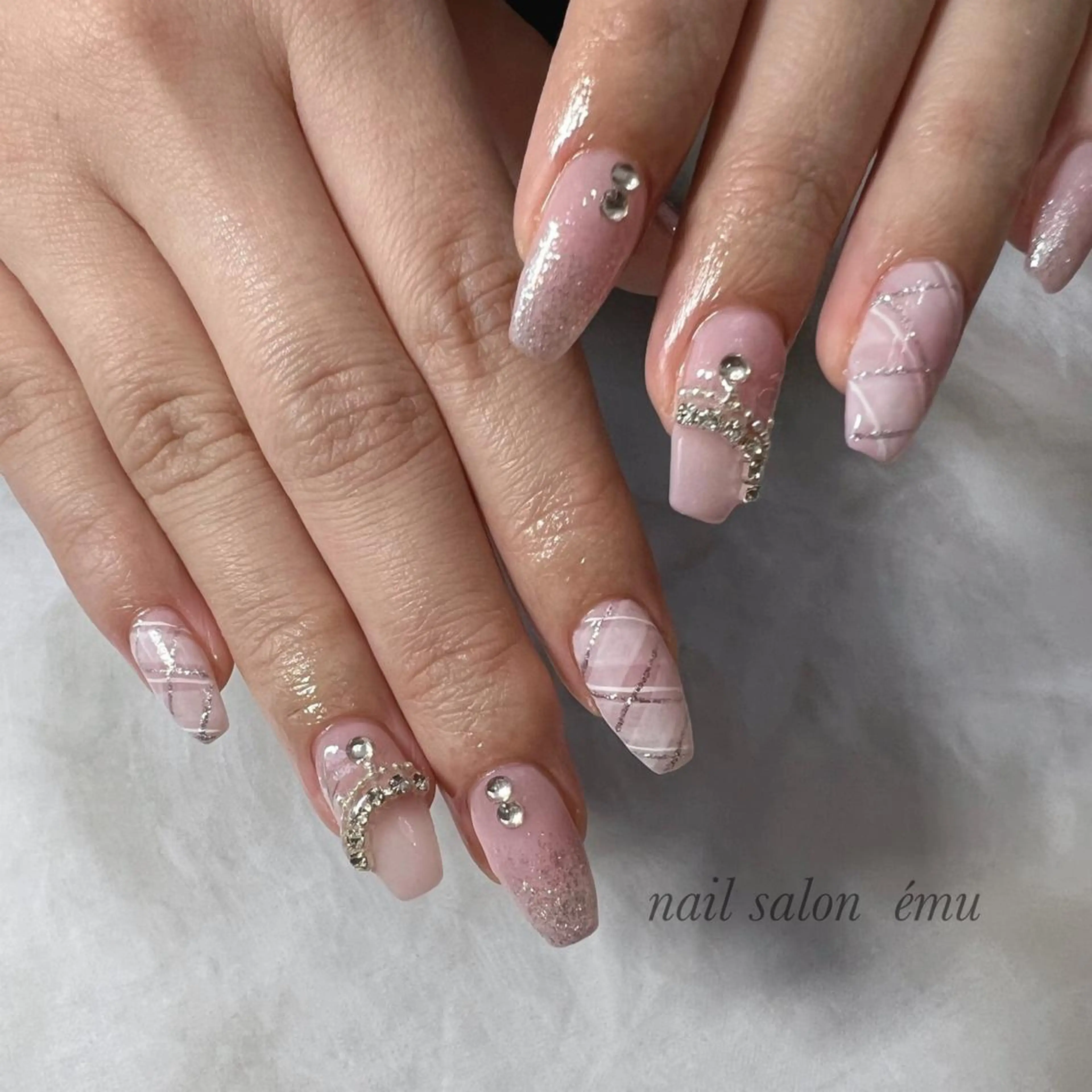 セミロング ネイル ハンドネイル nail salon émuのネイルデザイン