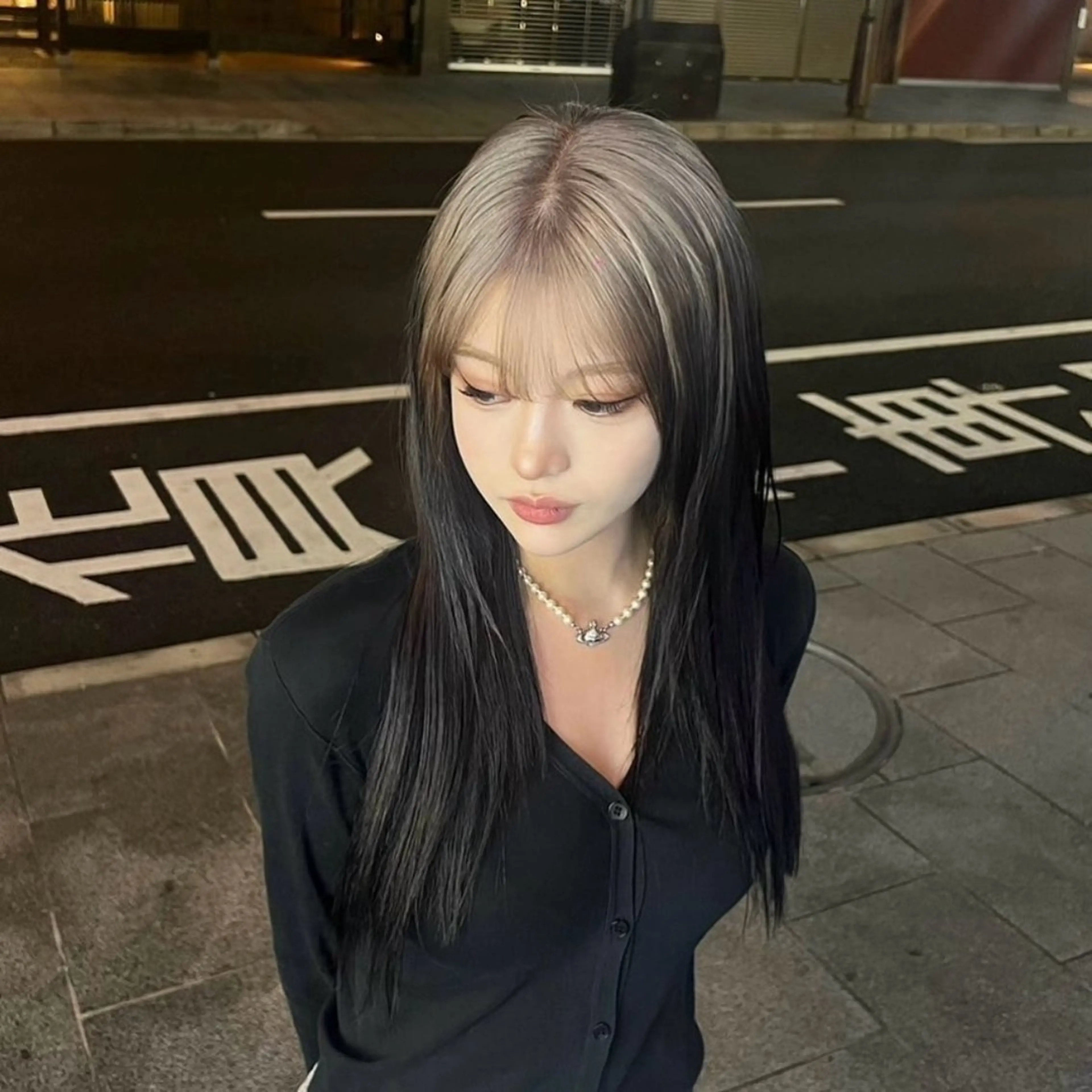 セミロング カラー ヘアアレンジ ベージュカラー ブリーチ ブロンド デザインカラー ダブルカラー ヘアカラー トリートメント 🌟🍒ハイトーン 韓国ヘア/ユウミのヘアスタイル