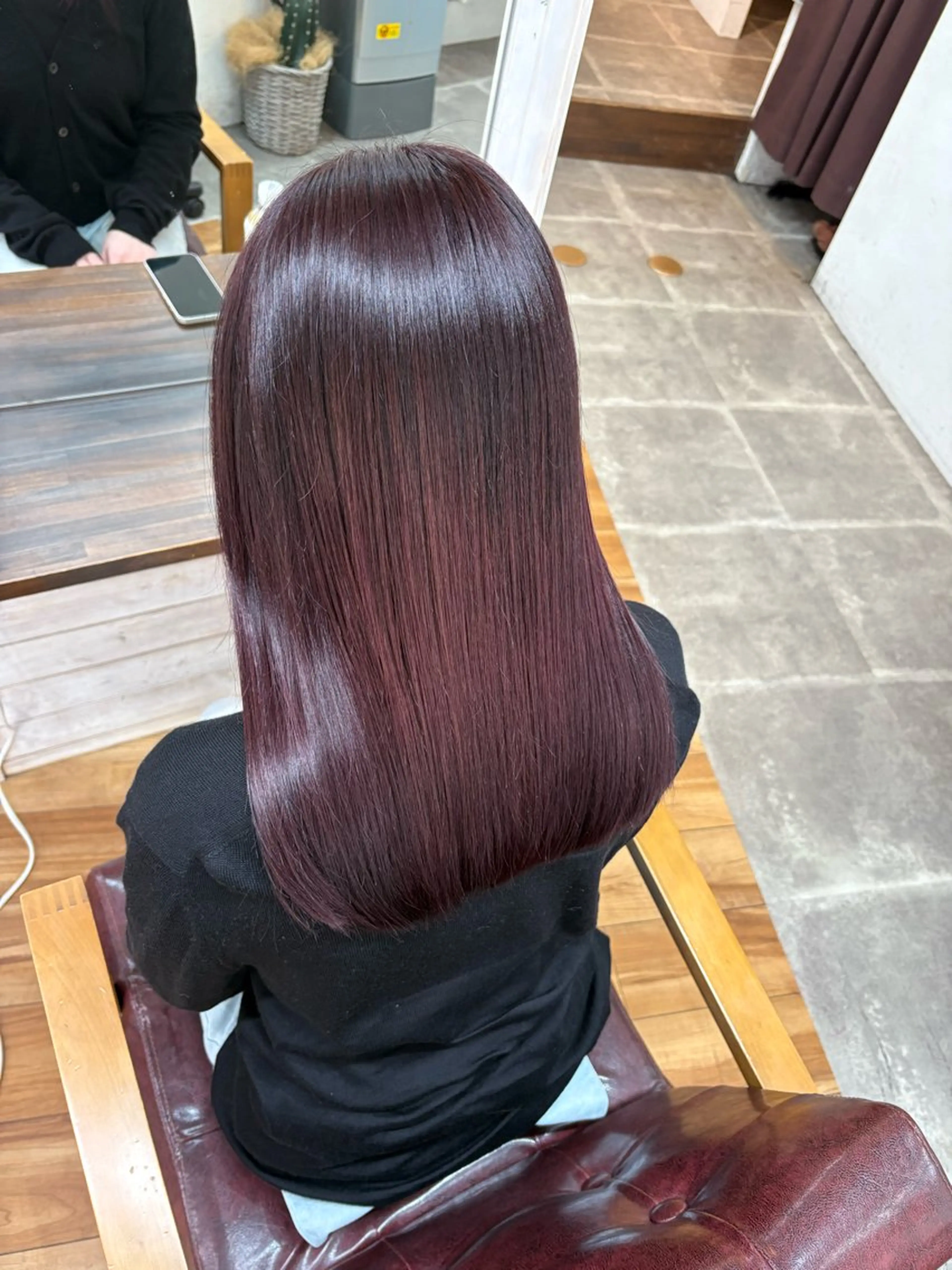 セミロング カラー レッドカラー トリートメント ヘアカラー SOYON西大寺店所属・ダブルカラー/ 髪質改善💎安藤のヘアスタイル