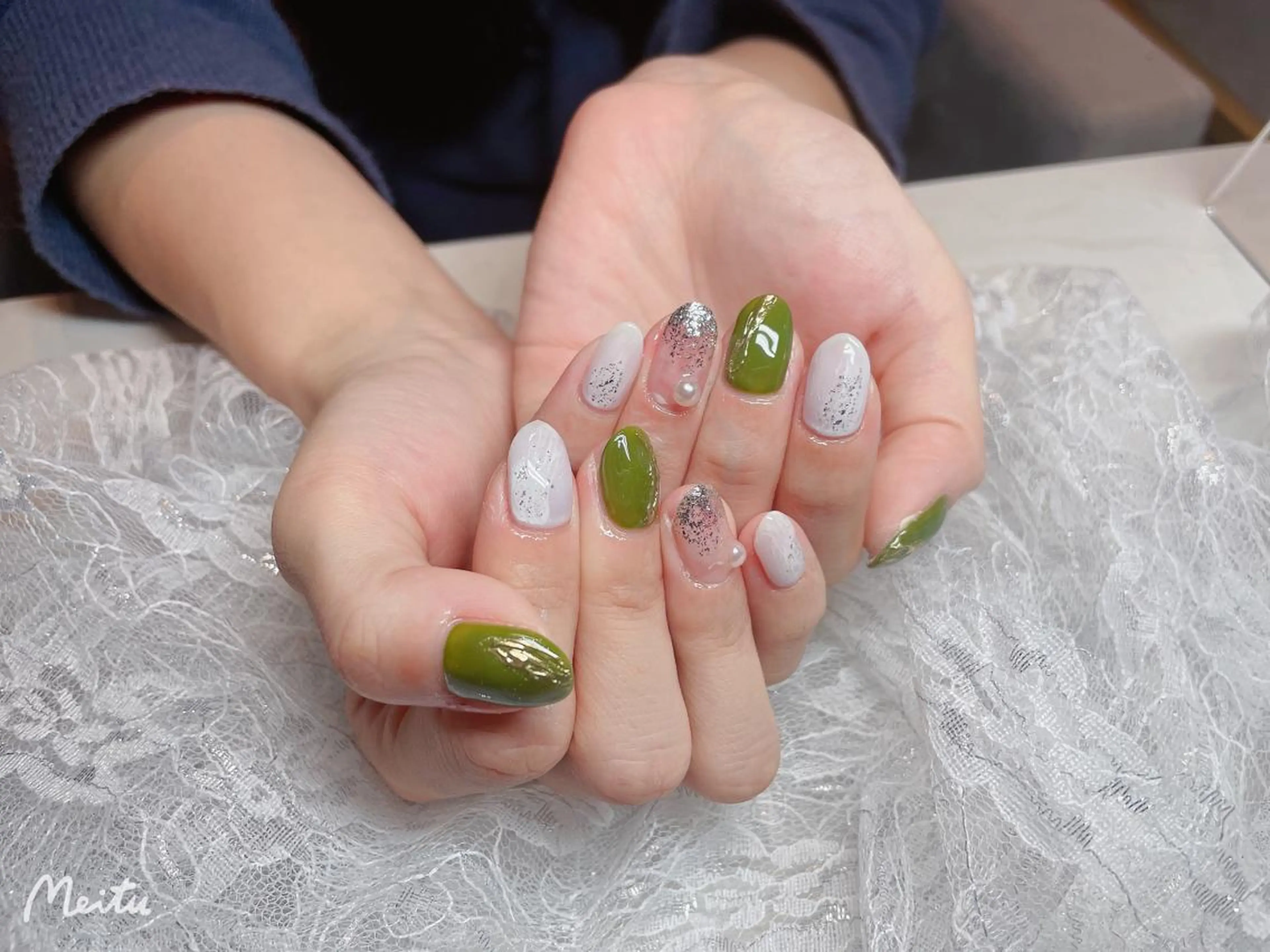 ネイル ニュアンスネイル 大塚眉毛|ハンドケア |肌管理の眉毛・アイブロウイメージ