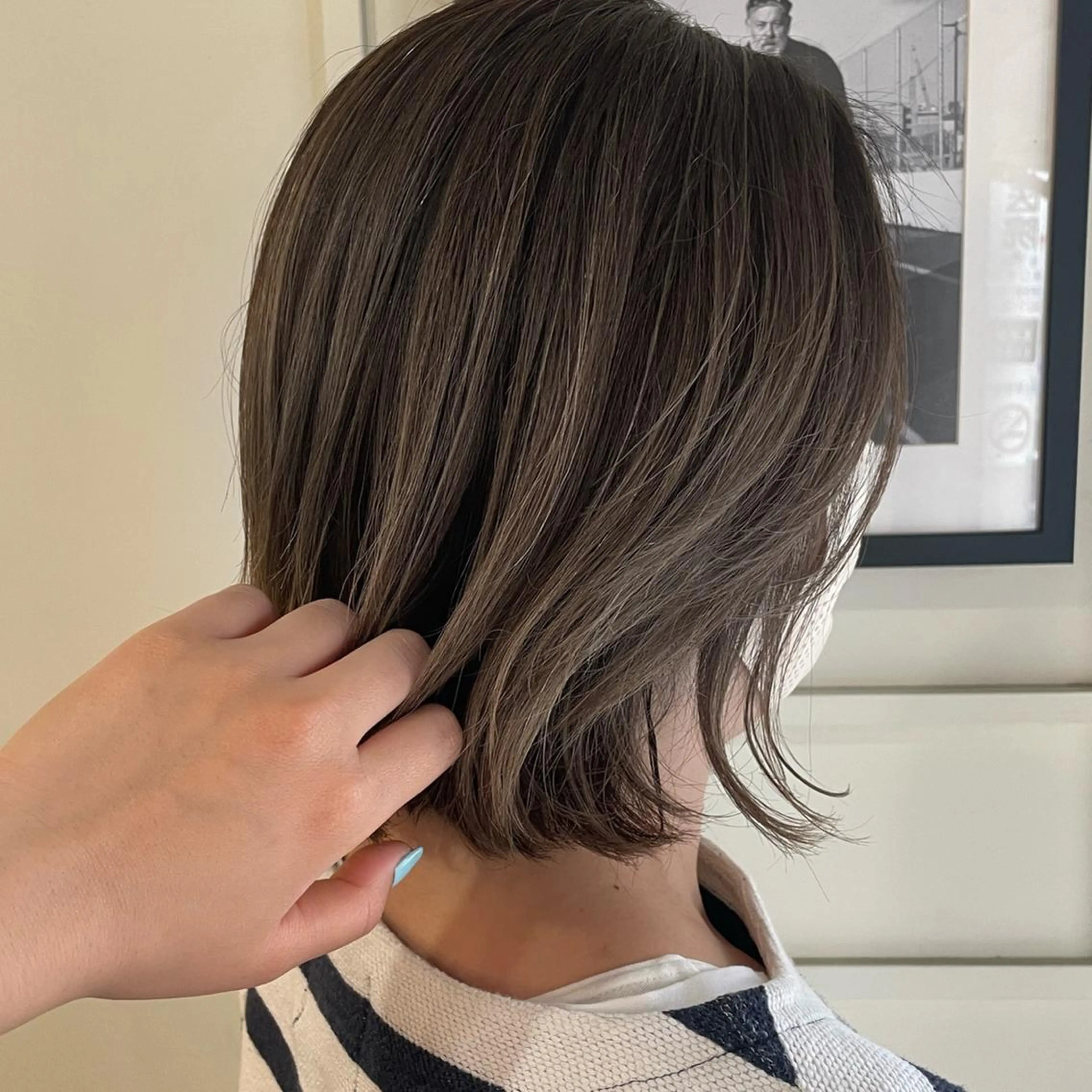 ミディアム カラー ベージュカラー グレージュ ハイライトカラー ハイライト ナガミネアリサ/ 学芸大学/海外ヘアのヘアスタイル