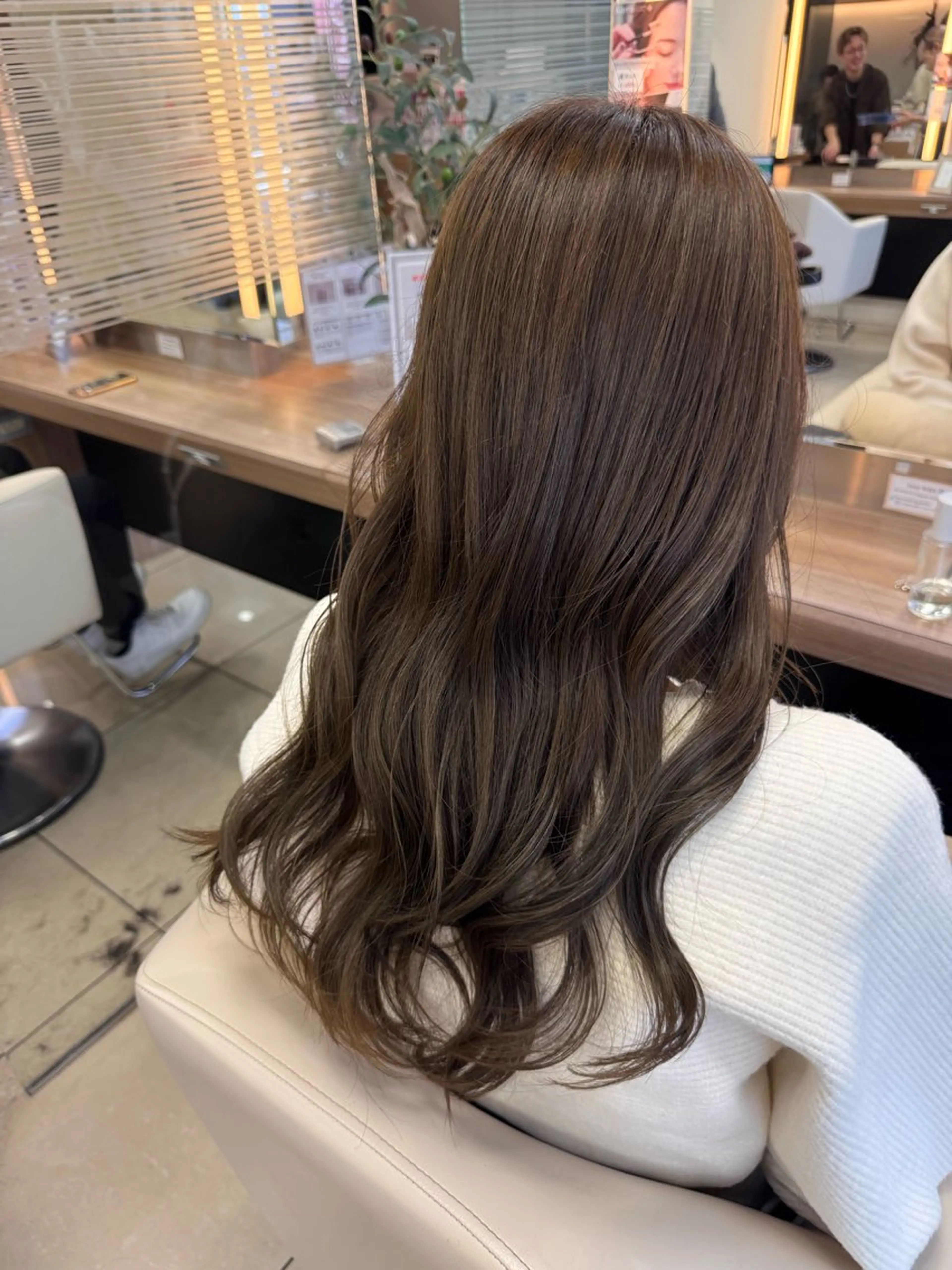 ロング ダブルカラーベージュ カラー/tuburaのヘアスタイル