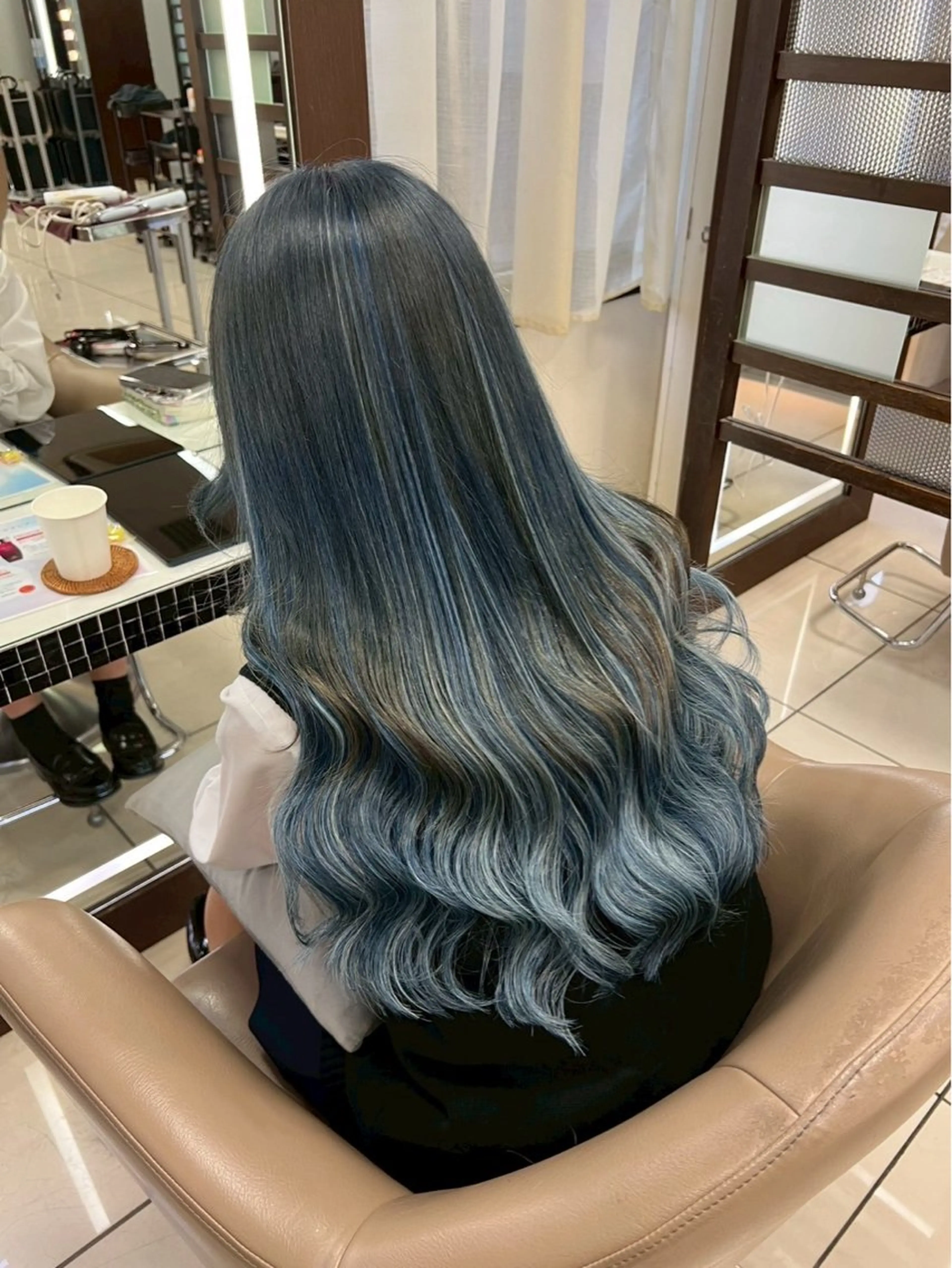 ヘアカラー エクステ 💎シールエクステ/ ハイトーン💎シズカのヘアスタイル