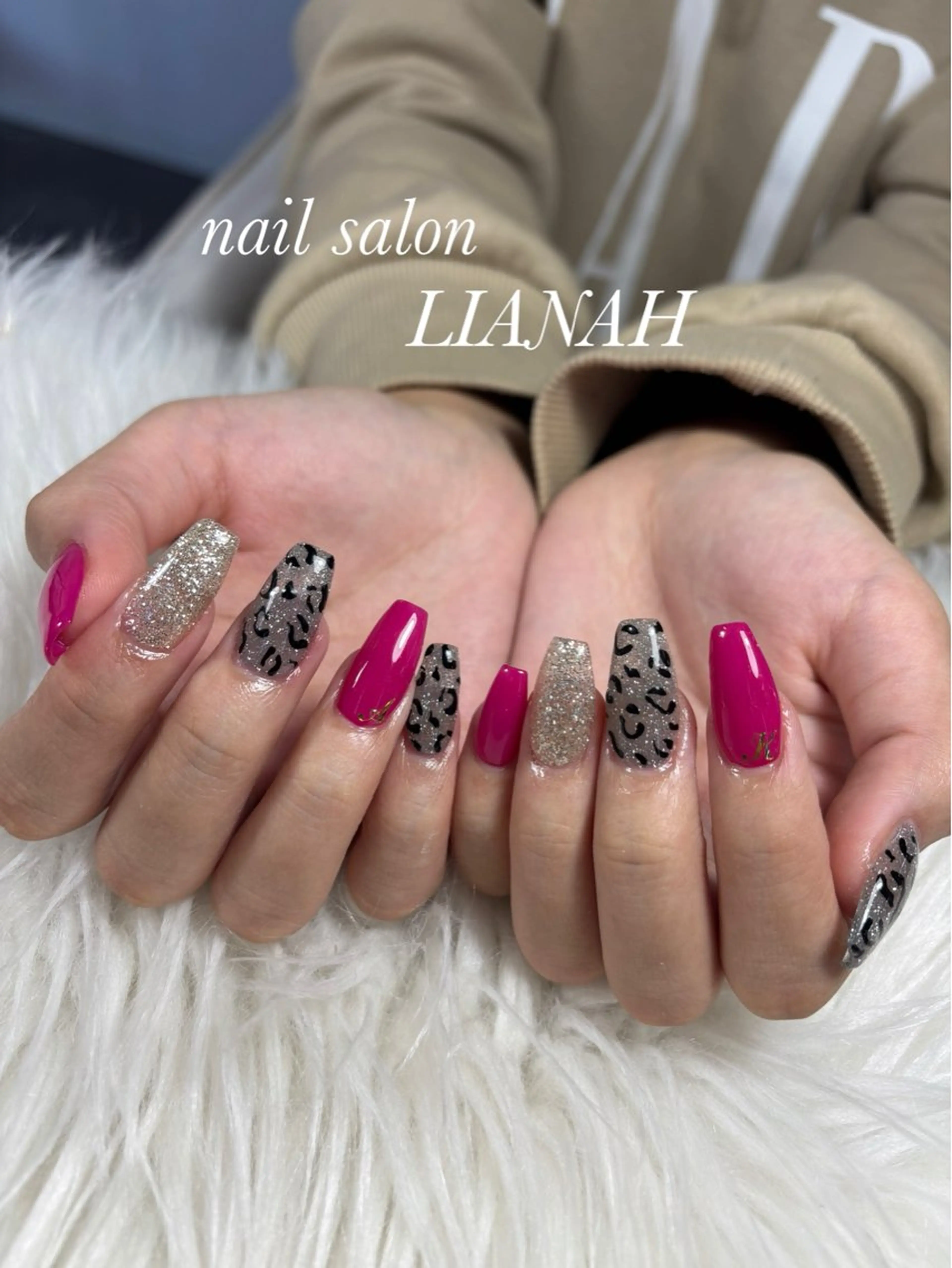 ネイル リアンナ 𝑰𝑶𝑹𝑰のネイルデザイン