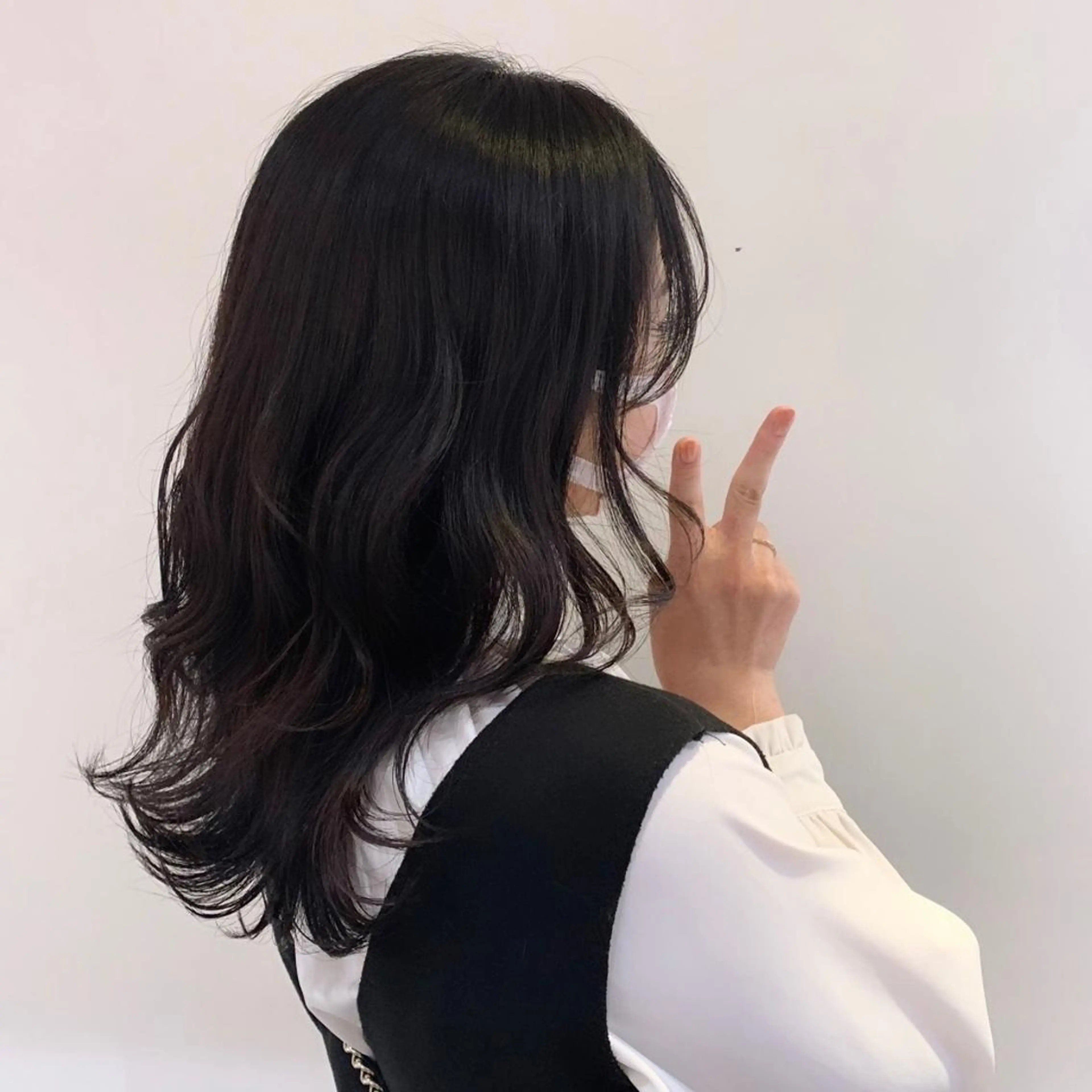 ロング カラー ヘアアレンジ 韓国風ヘア 濱本 新奈 / 髪質改善パーマのヘアスタイル