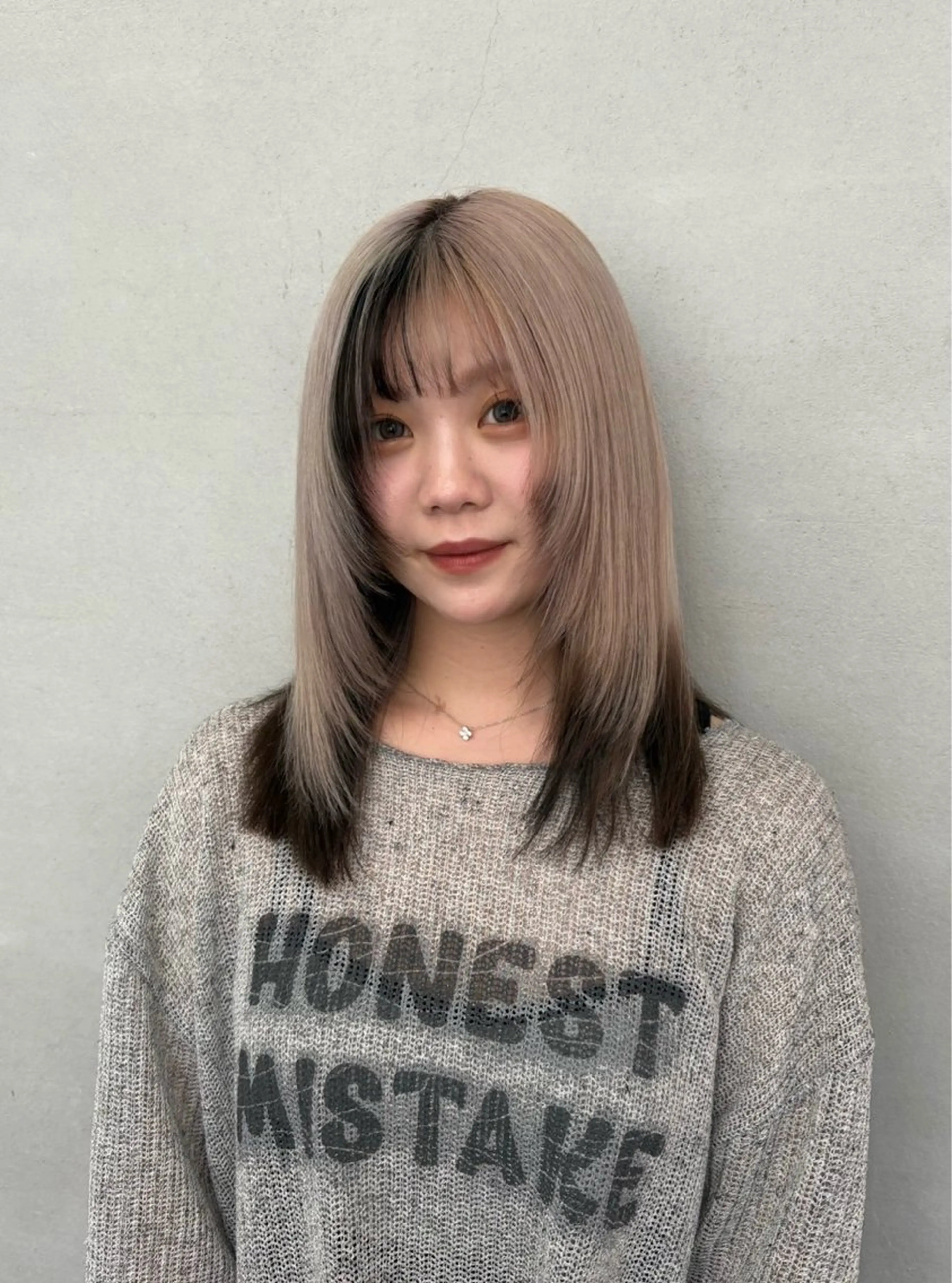 ミディアム カラー ヘアカラー オノ テンタのヘアスタイル