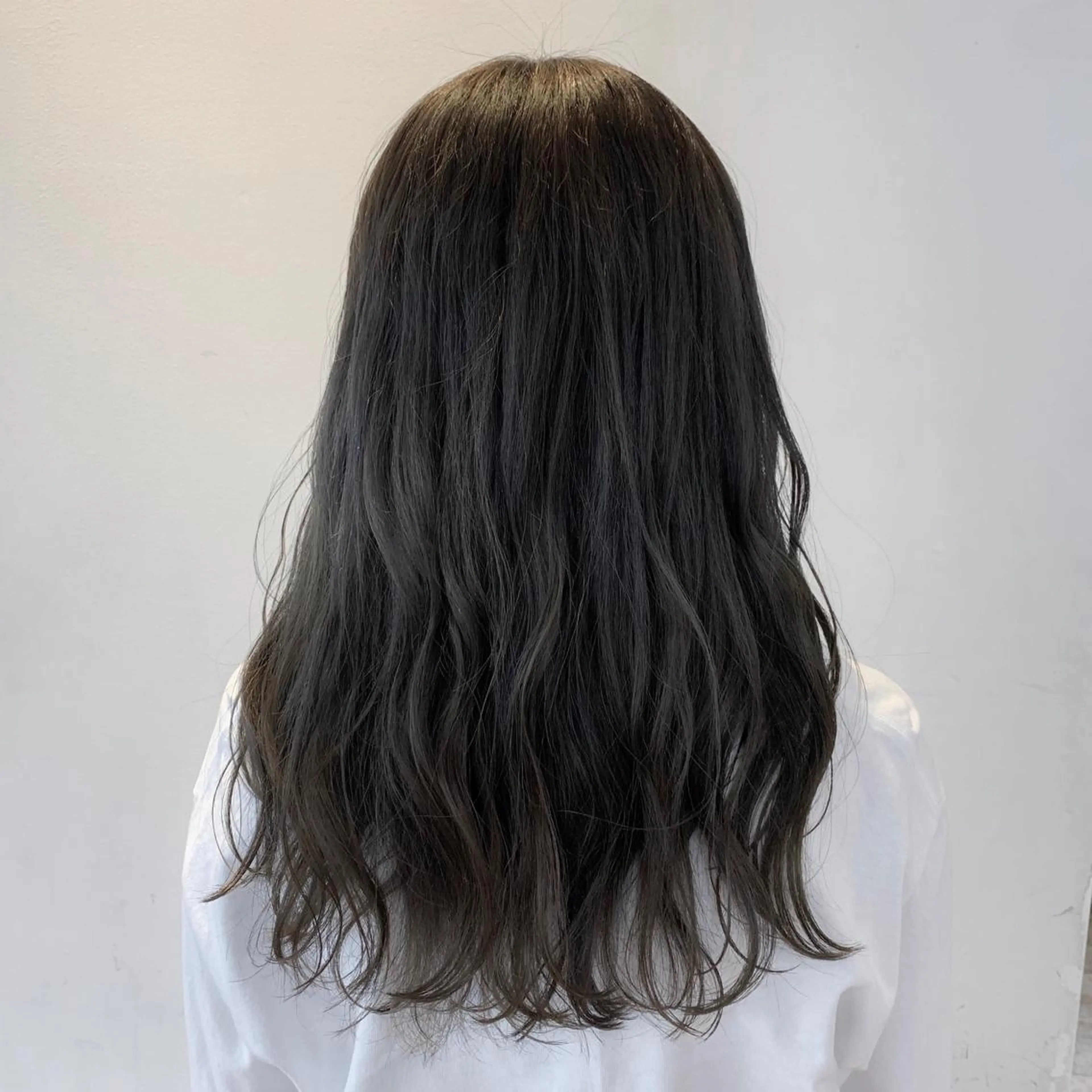 ロング カラー 渋谷ブリーチカラー 韓国ヘアyuikoのヘアスタイル