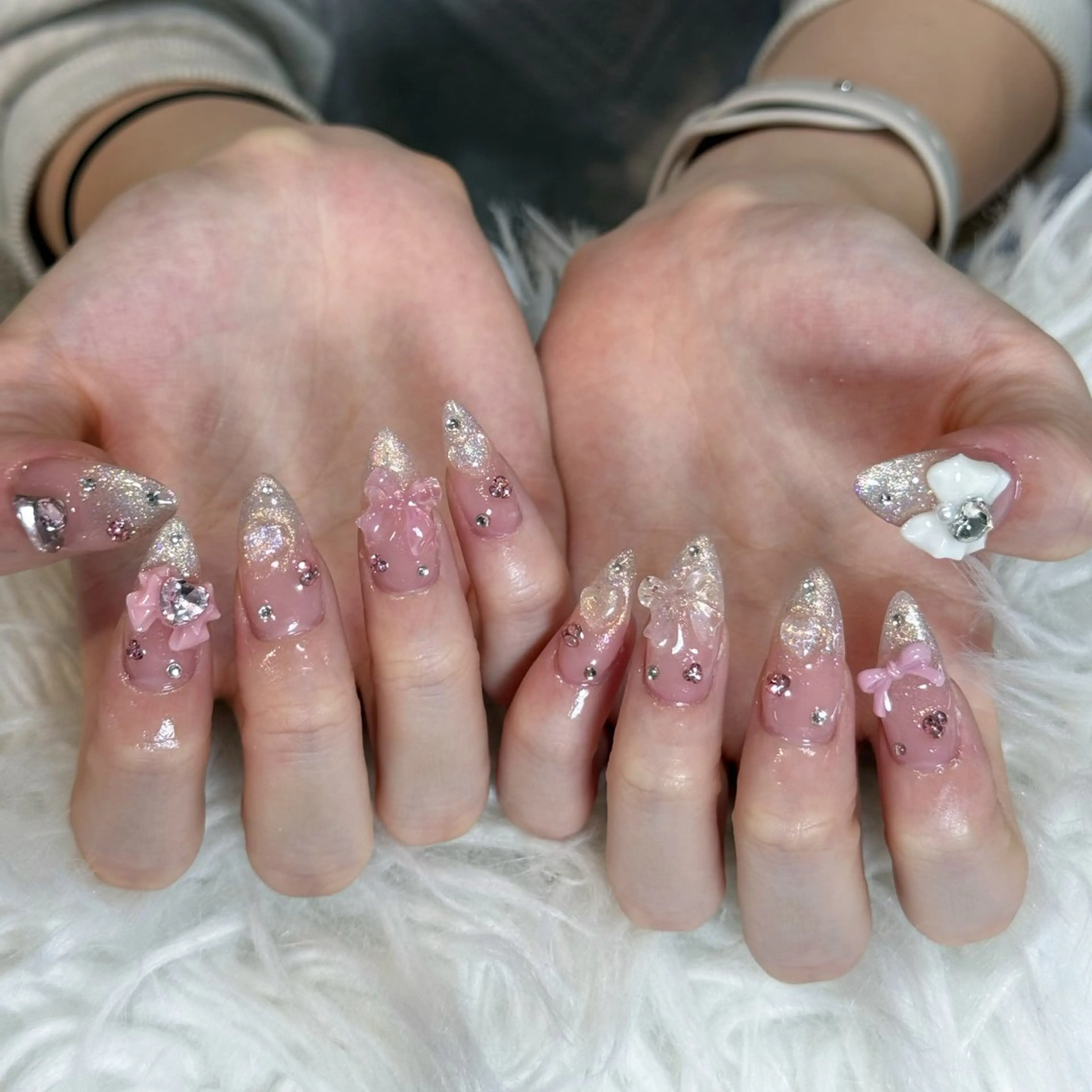 ネイル ボルドー ブラウン チークネイル ドット フットネイル ハンドネイル Julli nail studio所属・Julli NailStudioのネイルデザイン