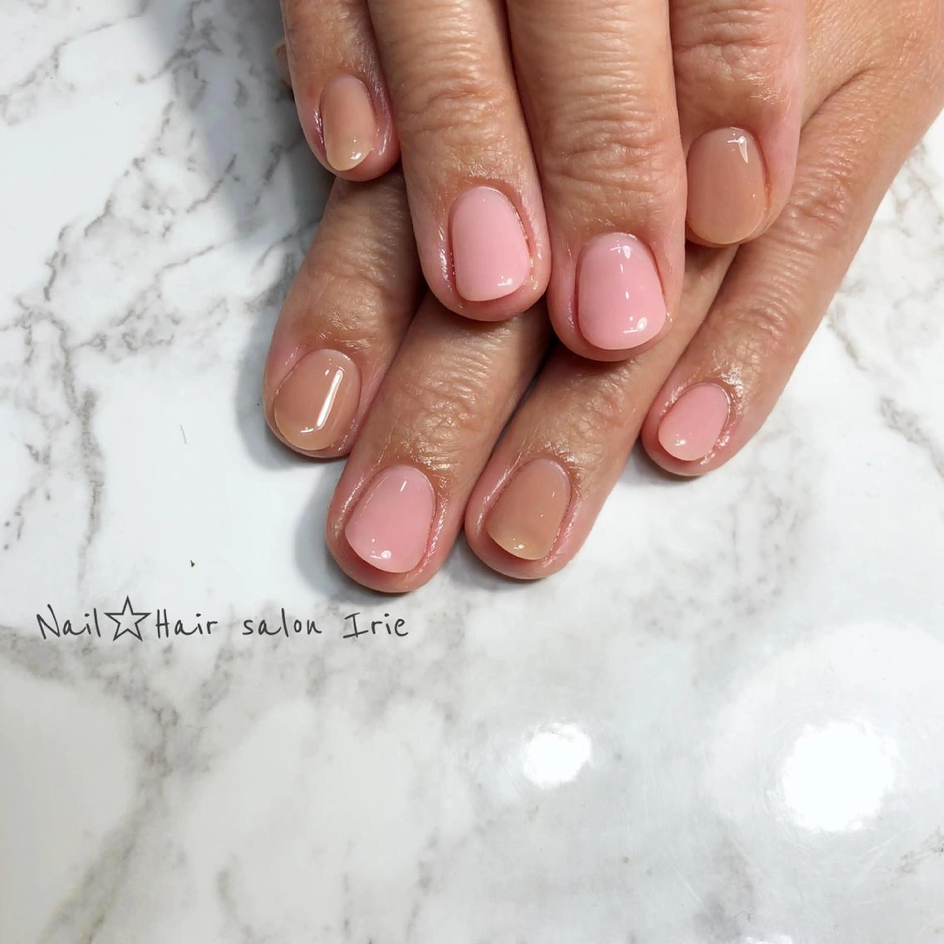 ネイル ハンドネイル ハンドケア Hair salon Irie所属・與儀 知佳のネイルデザイン