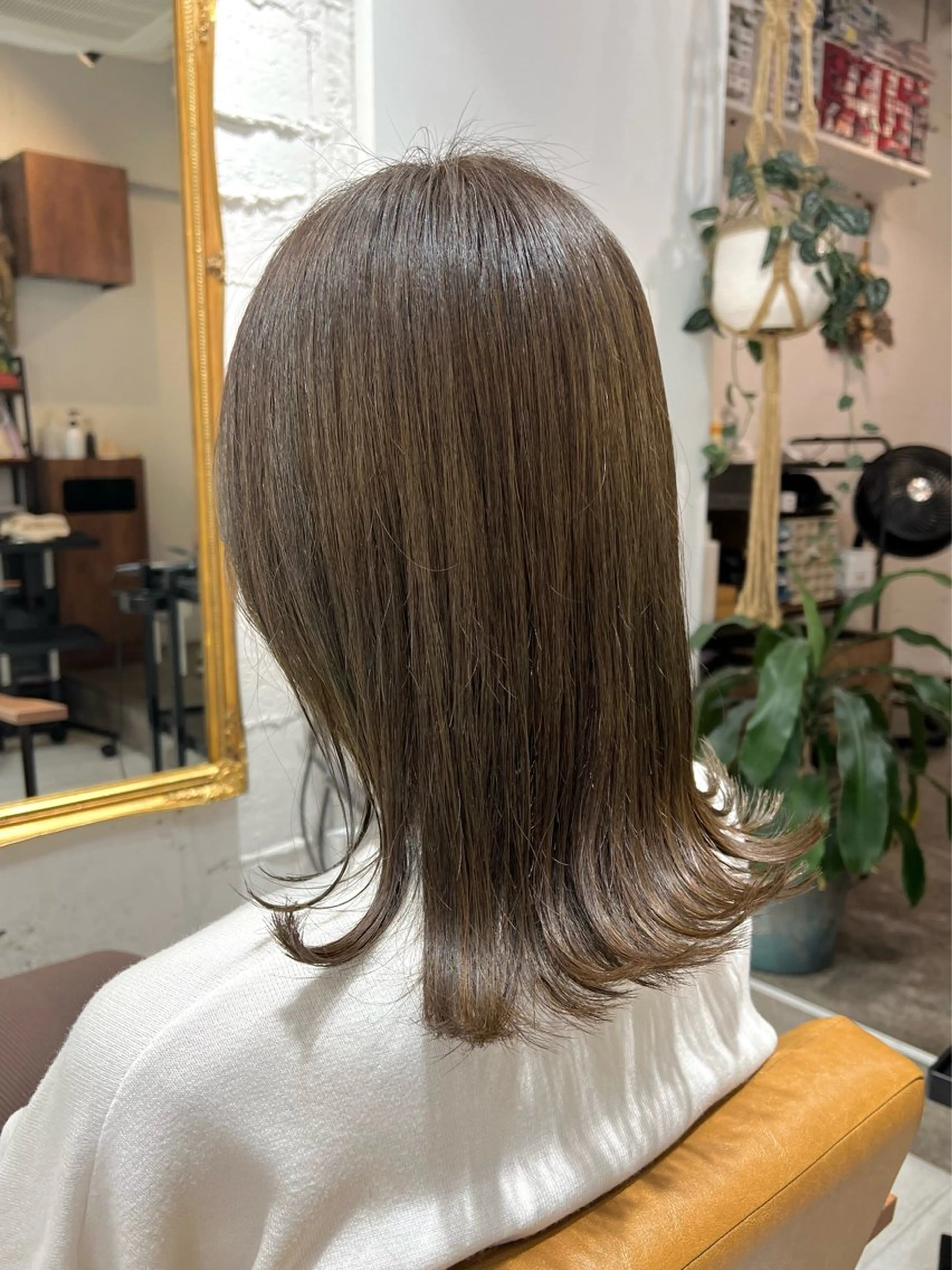 ミディアム カット ヘアカラー トリートメント re  view MIRUのヘアスタイル