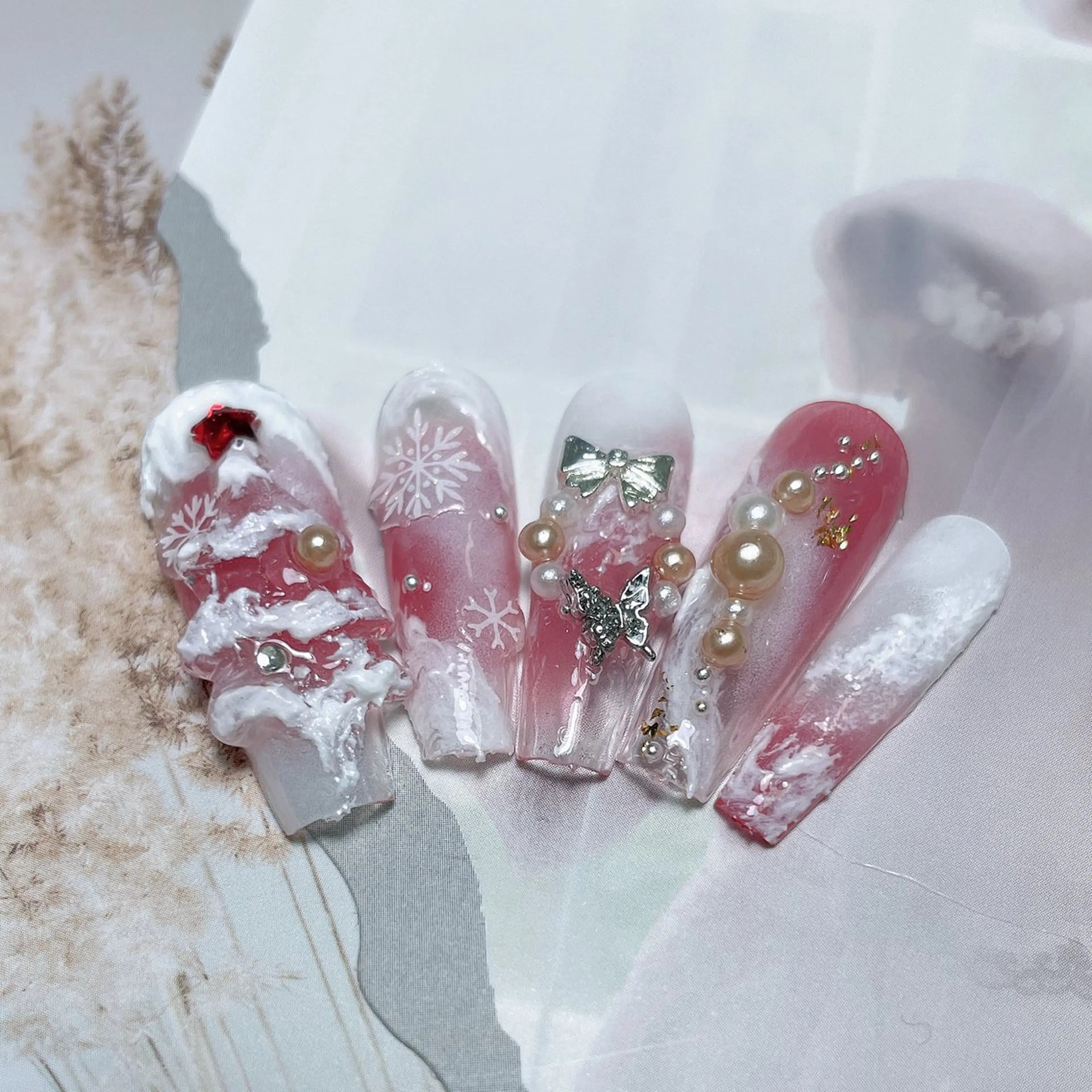 ネイル 成人式 ジェルネイル ネイルチップ ハンドネイル Momoa nail salon所属・MoMoA Nail ネイル長さ出し専門店のネイルデザイン