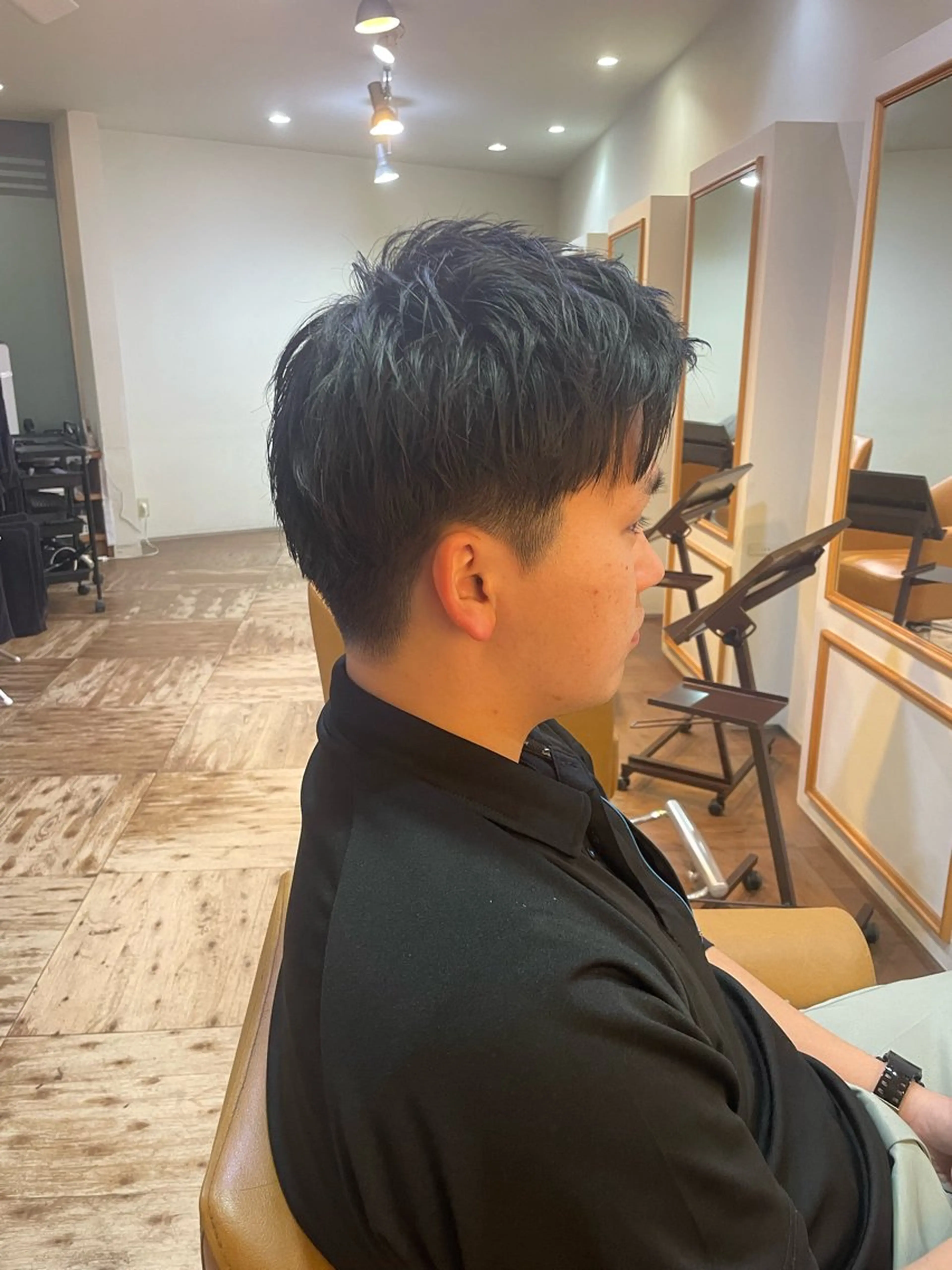 メンズ HAIR en所属・ブリーチカラー募集❕ 大橋菜々美のヘアスタイル