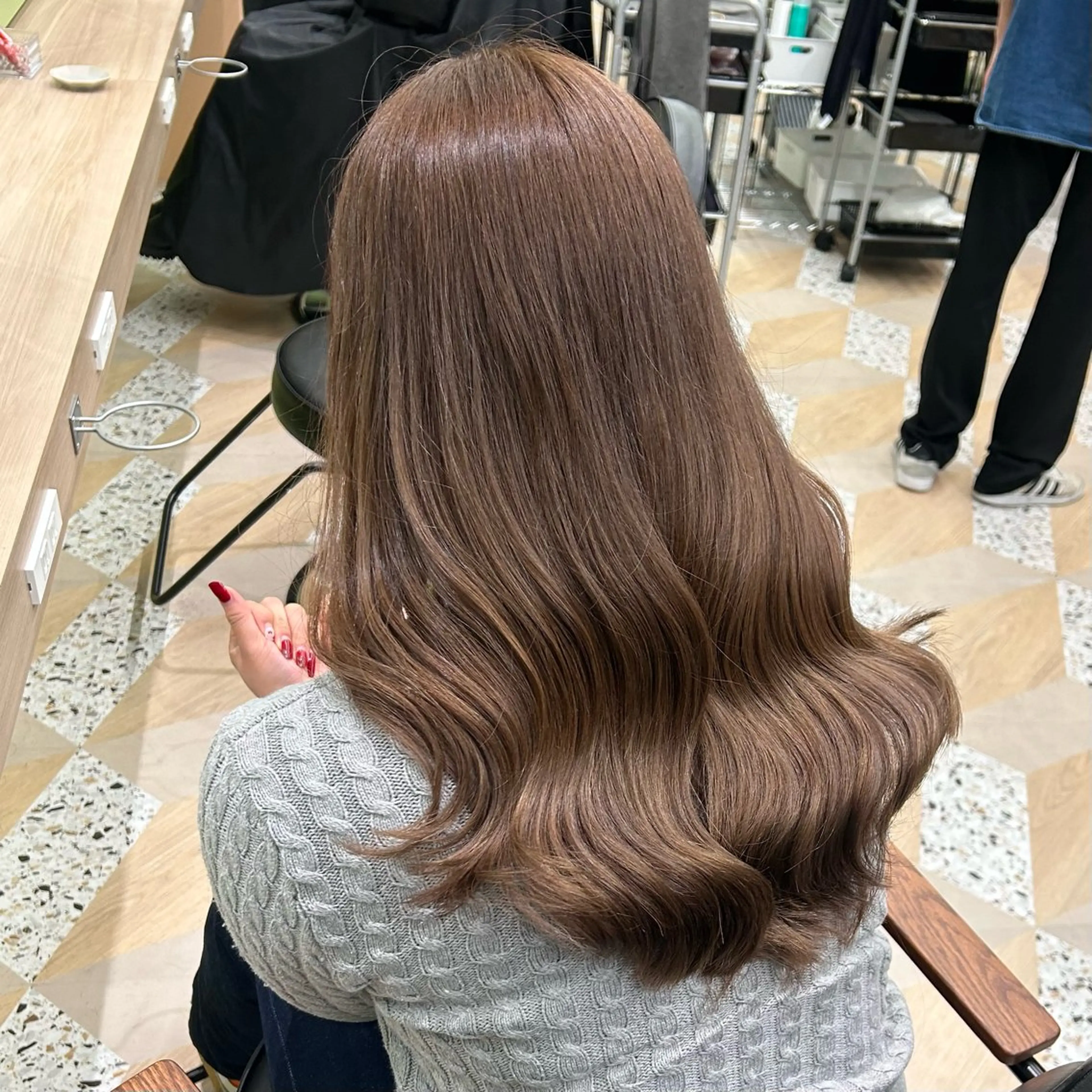 ロング カラー ベージュカラー ブリーチ ブラウンカラー ショコラベージュ 透明感カラー カット ヘアカラー トリートメント ブリーチなしベージュ /ヘアセット/ミユのヘアスタイル