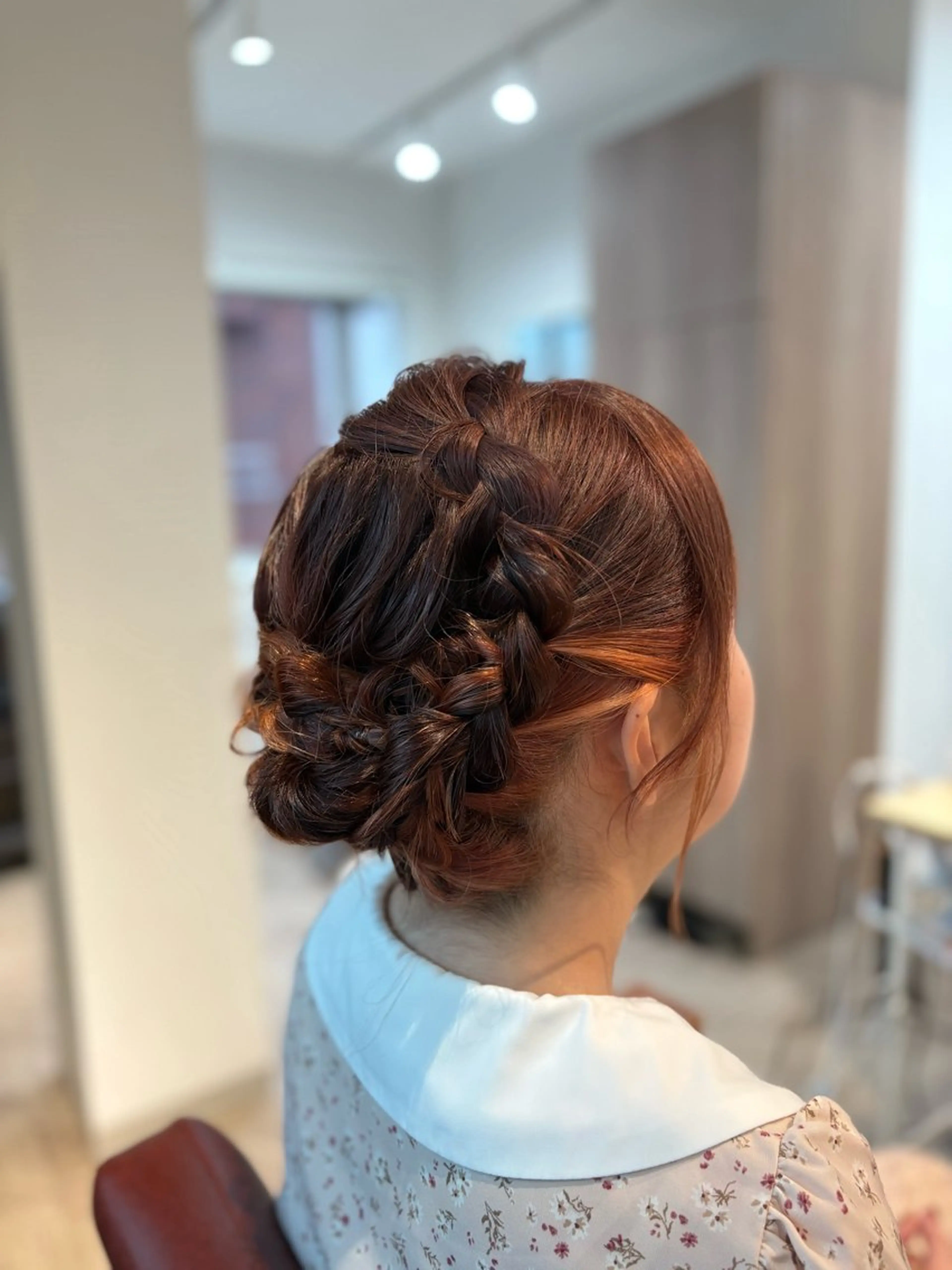 セミロング ヘアアレンジ ヘアセット 檜山 知可子のヘアスタイル