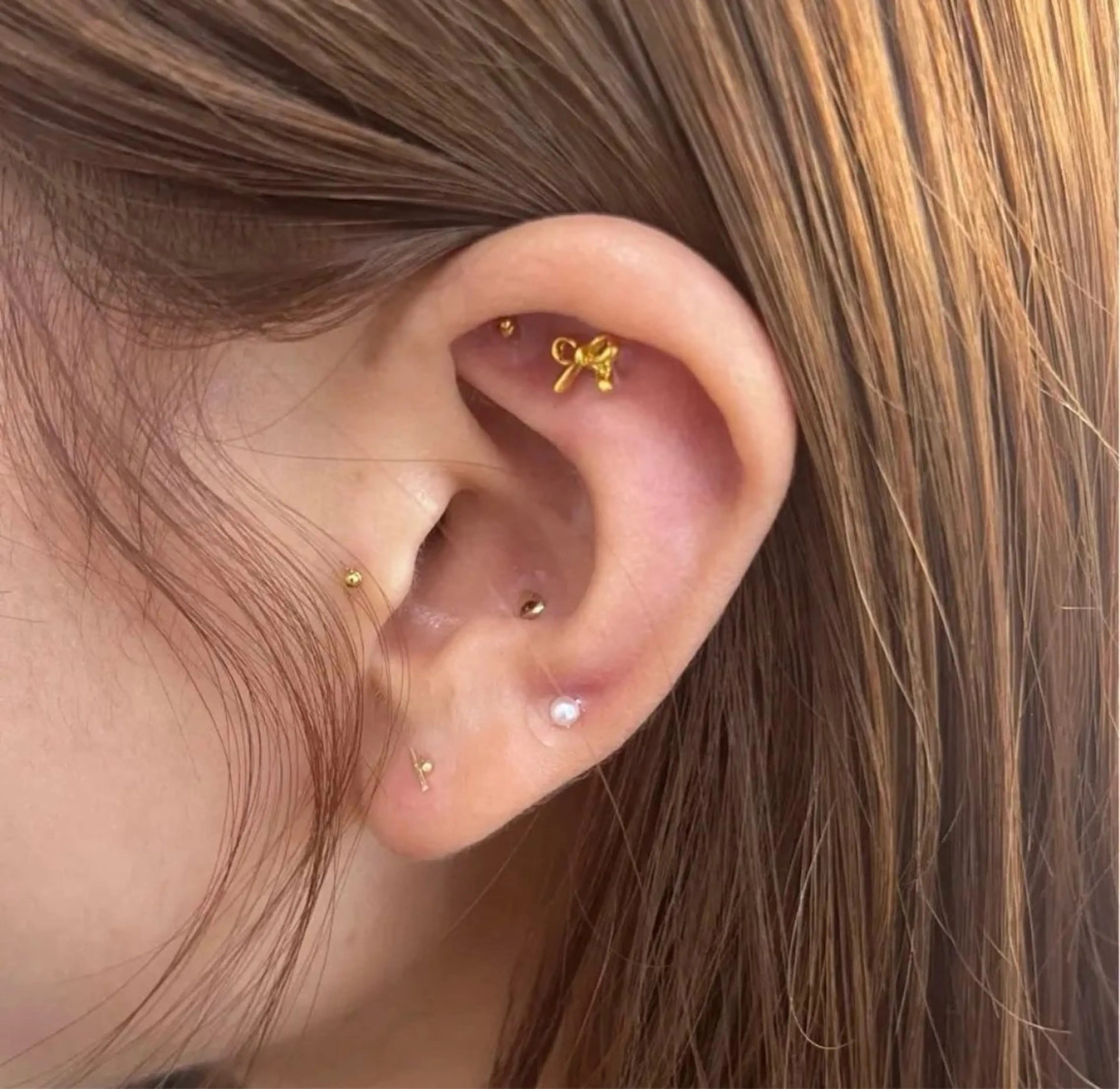 【リフトアップ・むくみの方】耳ツボジュエリー6粒💎👂💕の写真