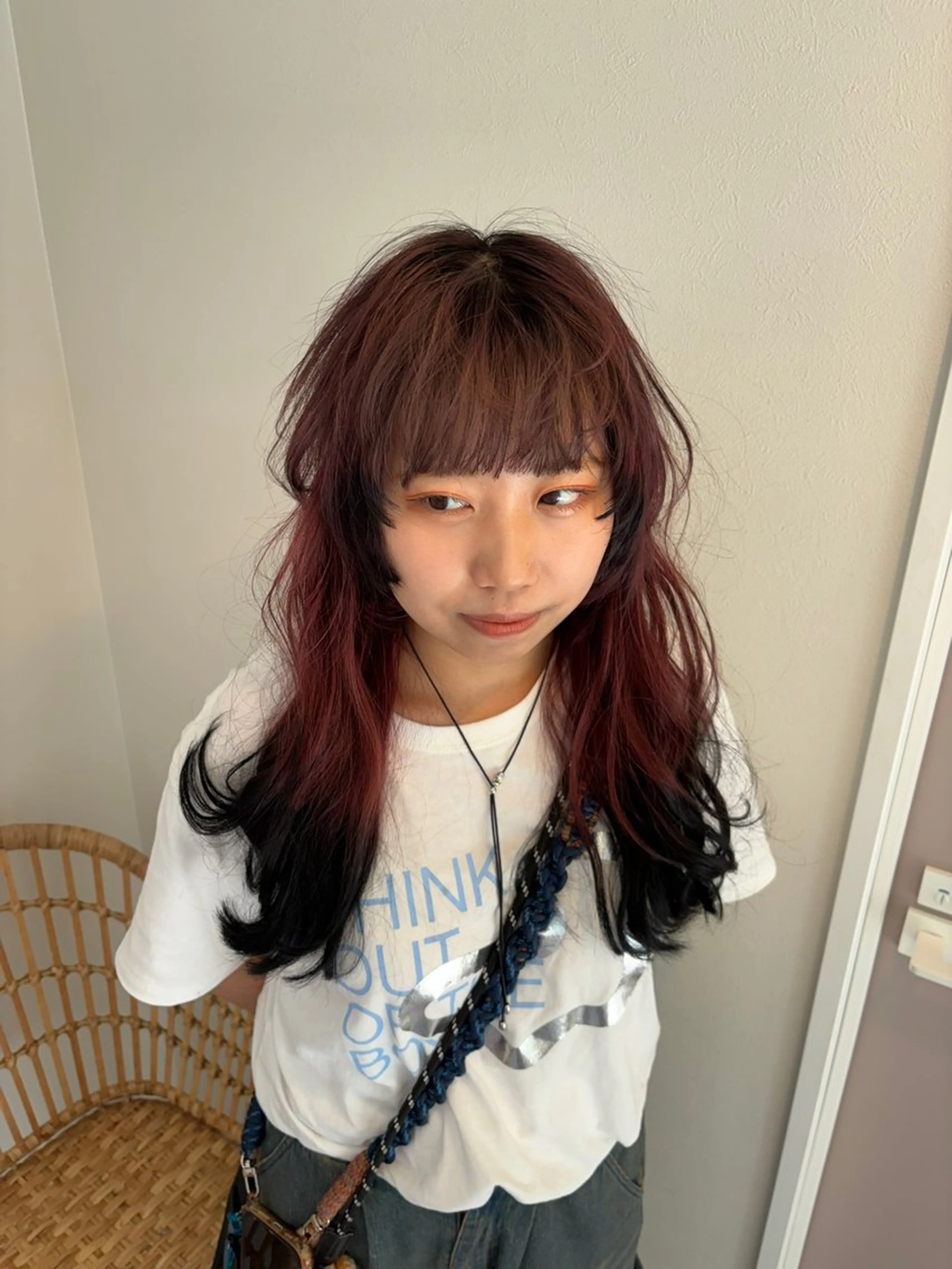 ロング カラー 黒髪 グラデーションカラー レッドカラー izu 🫧のヘアスタイル