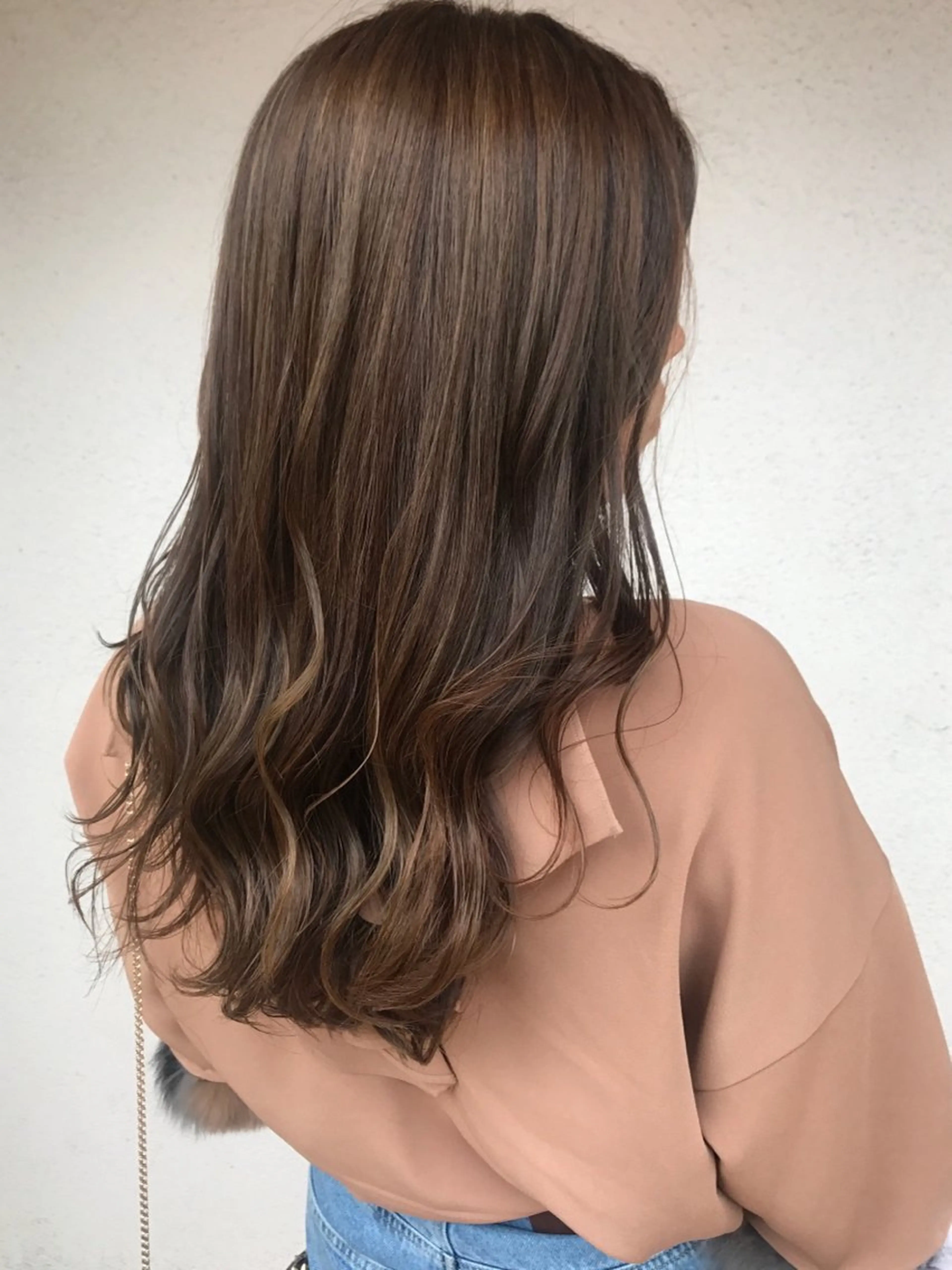 セミロング ヘアカラー hair living Liko 池袋東口店所属・💎モデル募集中❕ Haruka🦋のヘアスタイル