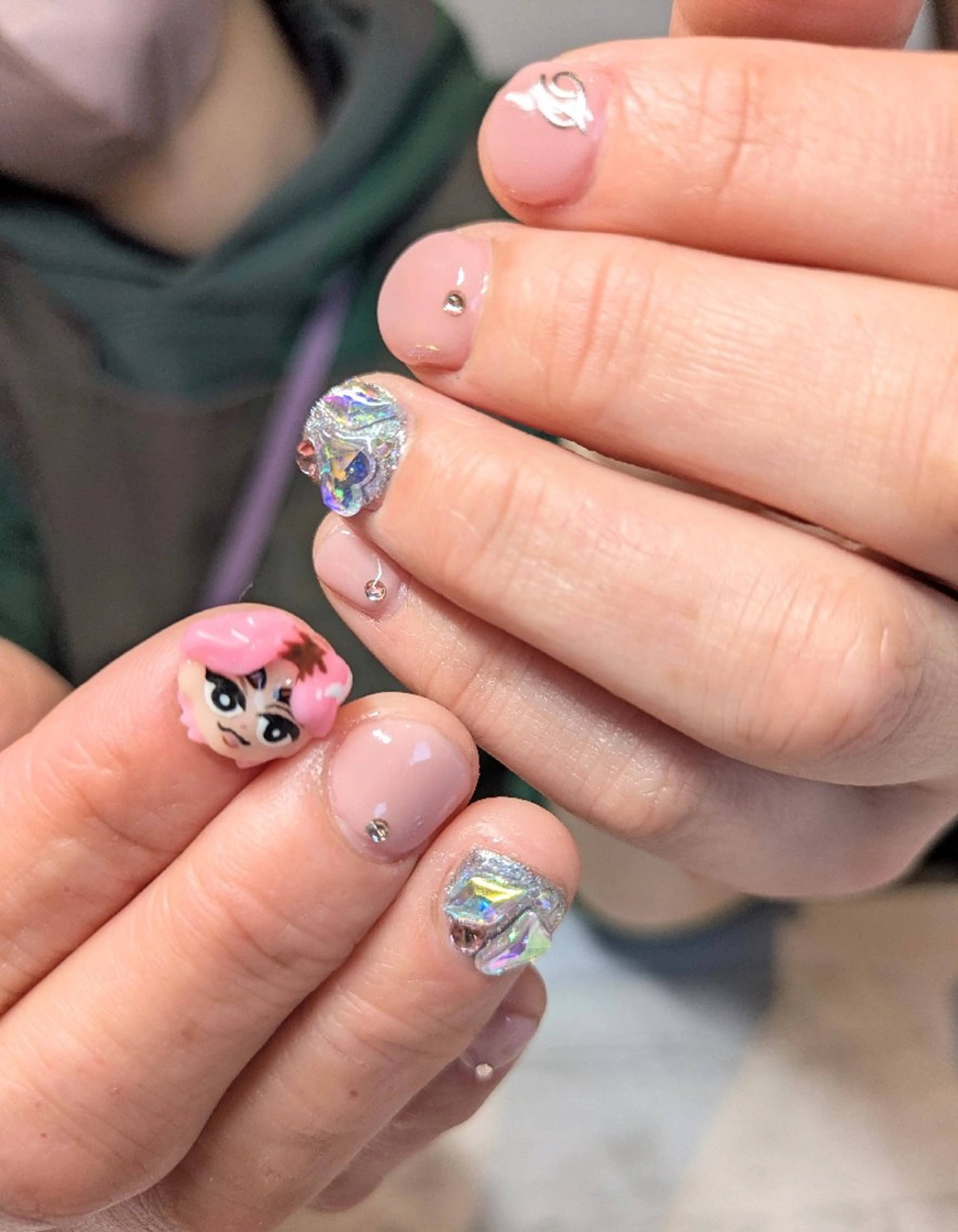 ネイル ストーンネイル ハンドネイル La Belle Vie所属・imaichise 🧡💜推しネイルのネイルデザイン