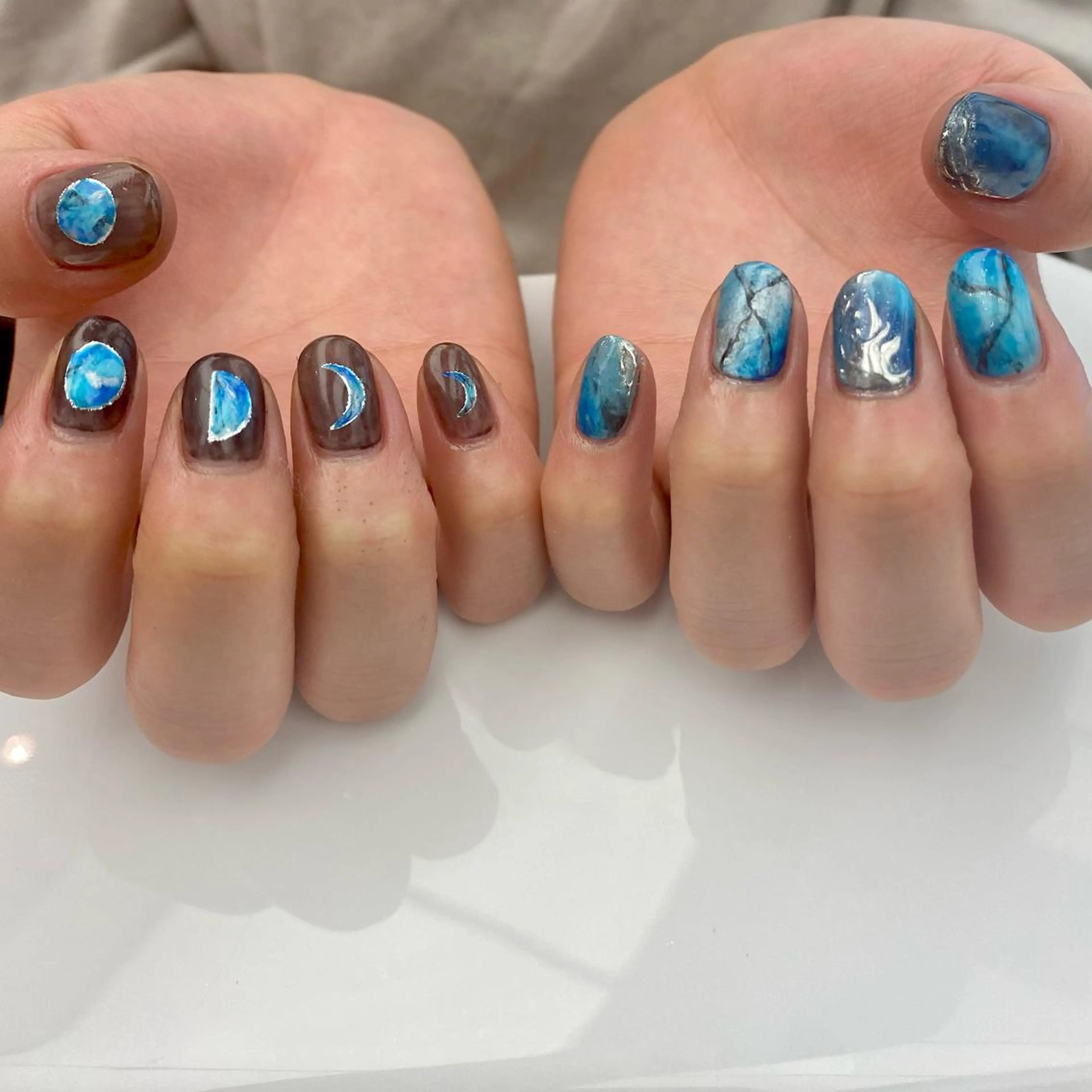 ネイル 安藤 彩乃のネイルデザイン