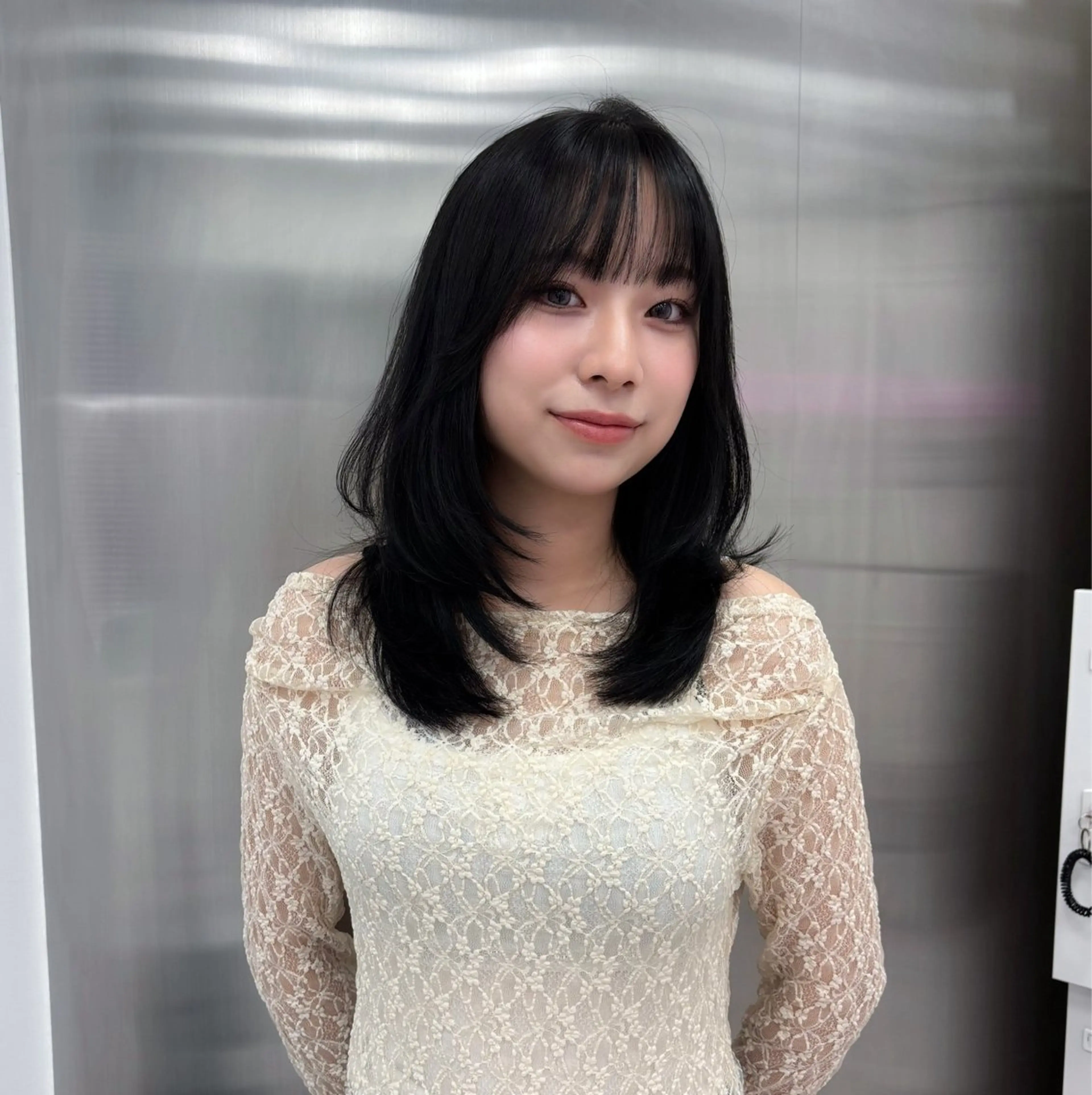 セミロング カット ヘアカラー トリートメント ヘッドスパ ヘアセット 韓国レイヤー ハッシュカットのヘアスタイル