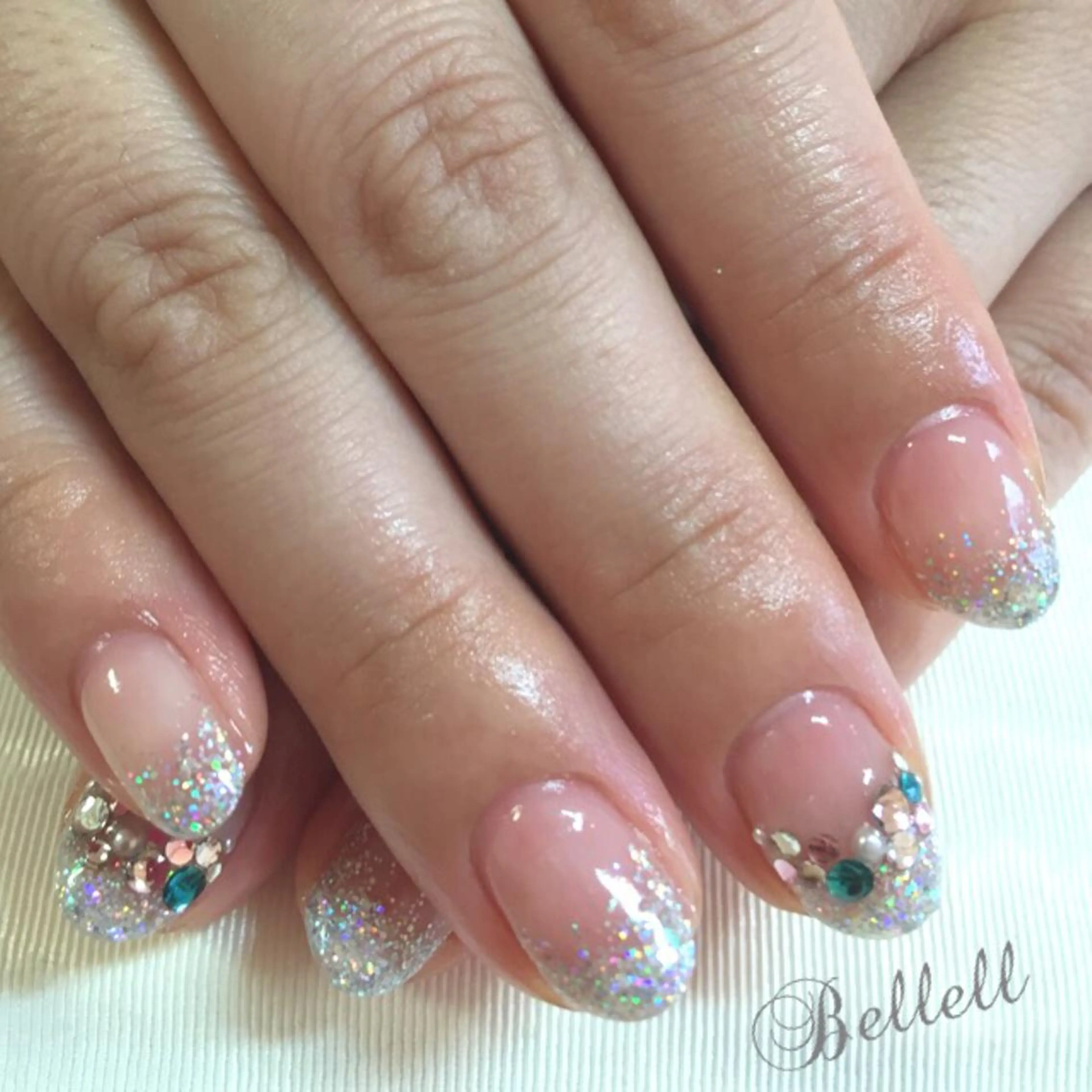 ネイル グラデーション ラメ(グリッター) ラメグラデーション 青木 綾子のネイルデザイン