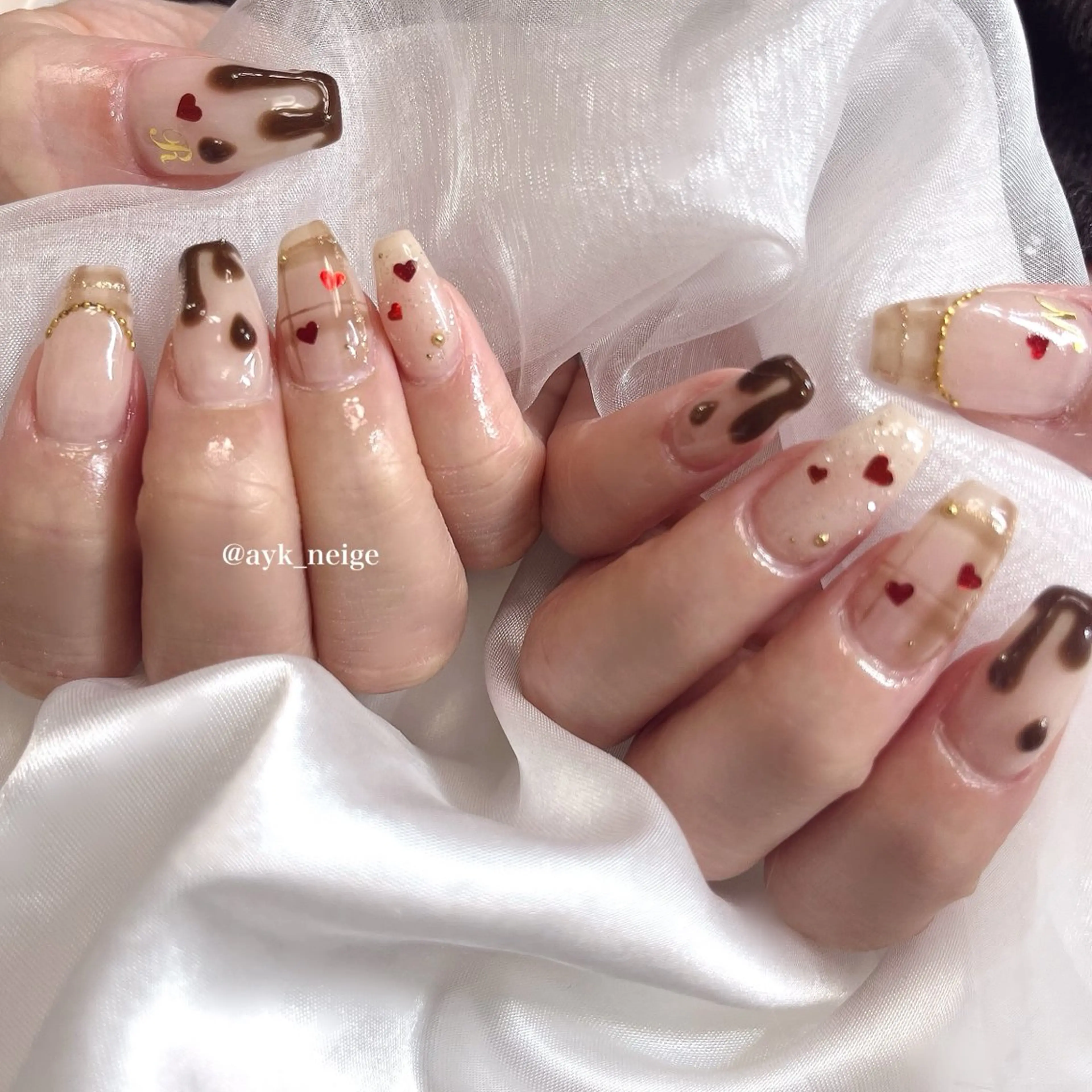 ネイル フットネイル キラキラネイル 韓国ネイル リボン シンプルネイル n'eige nail所属・大谷 綾香のネイルデザイン