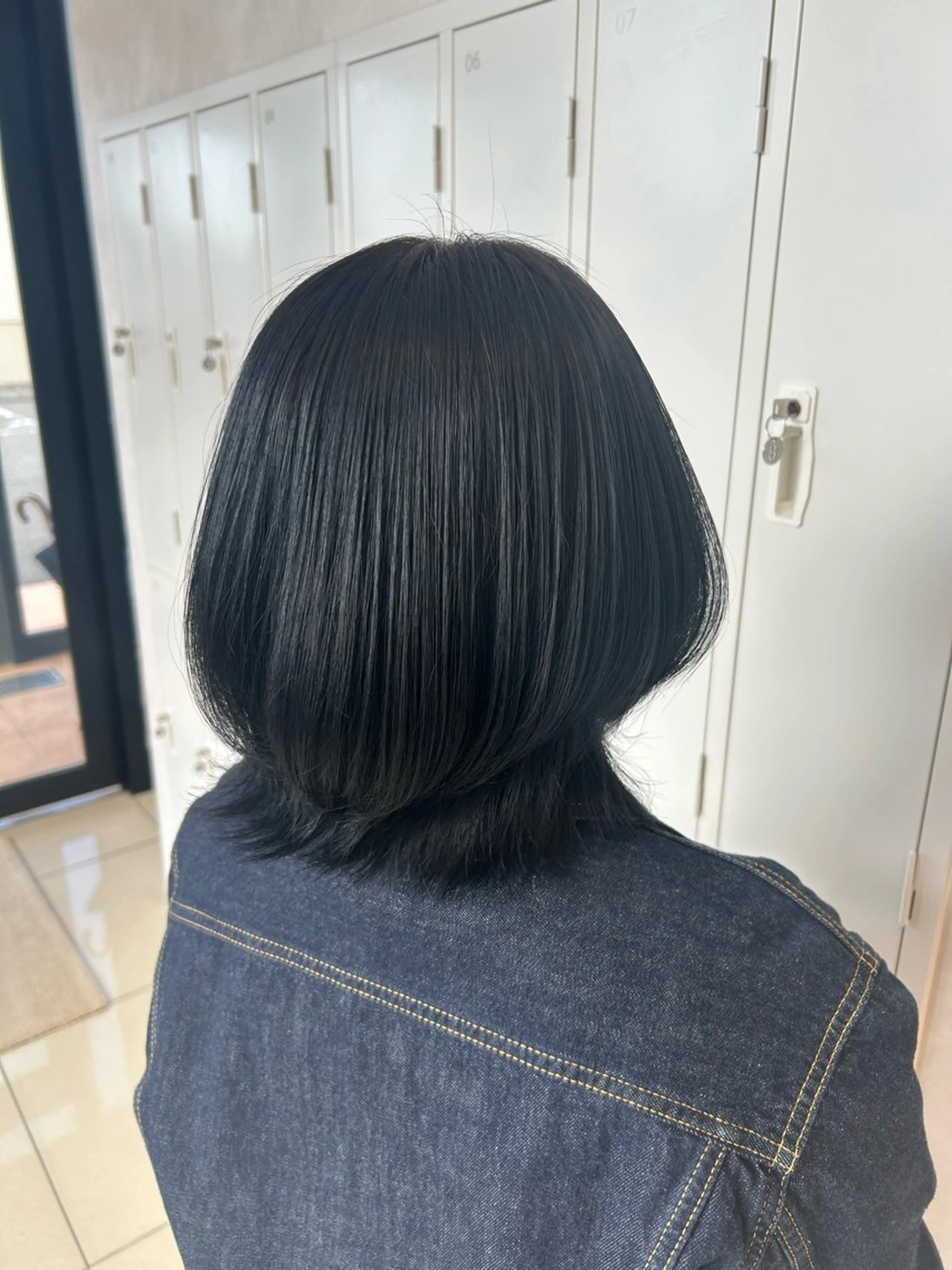 カラー 小林 亜紀のヘアスタイル