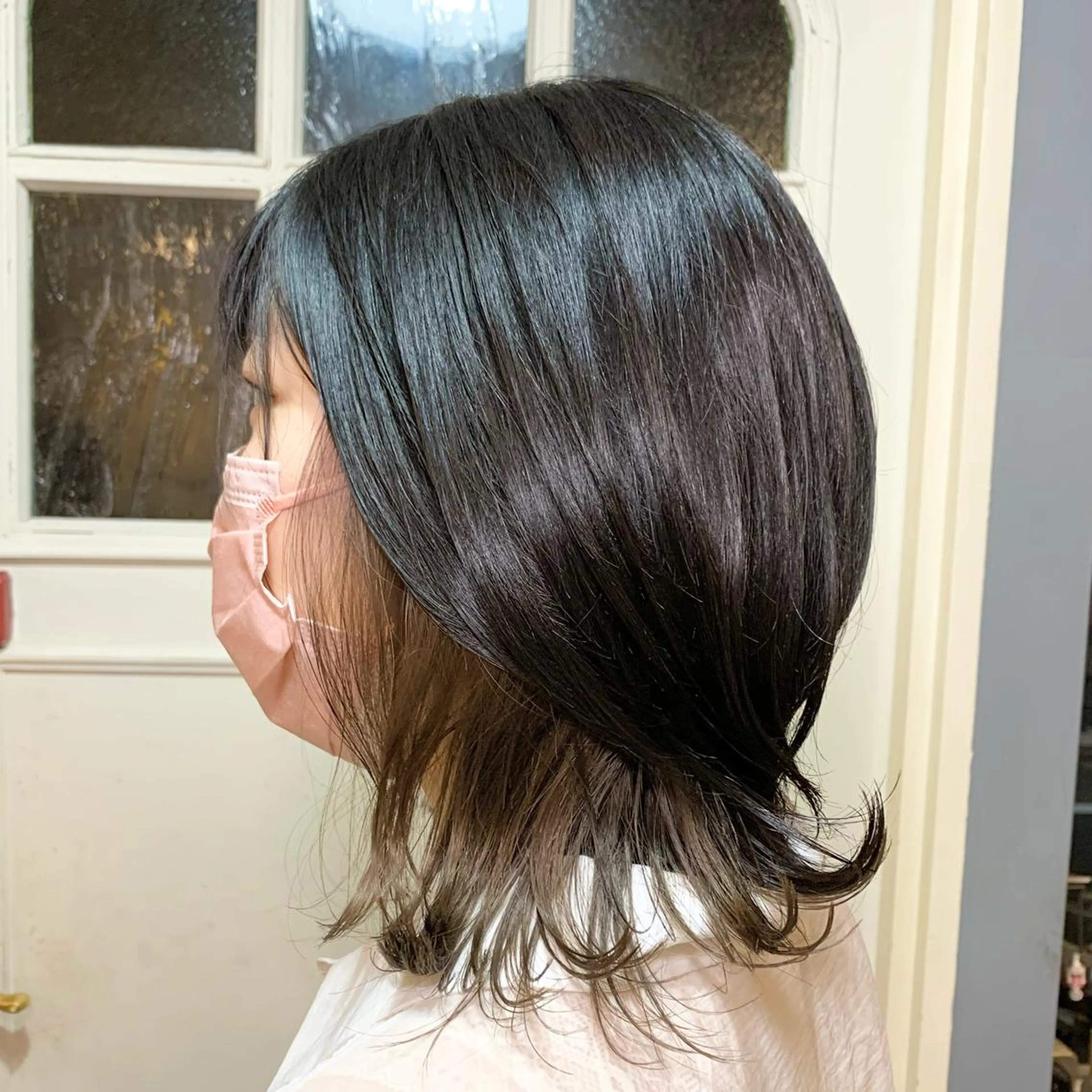 ショート カラー ベージュカラー ブリーチ インナーカラー ミルクティーベージュ カット ヘアカラー トリートメント ヘッドスパ BRITS 渡辺 菜々子のヘアスタイル
