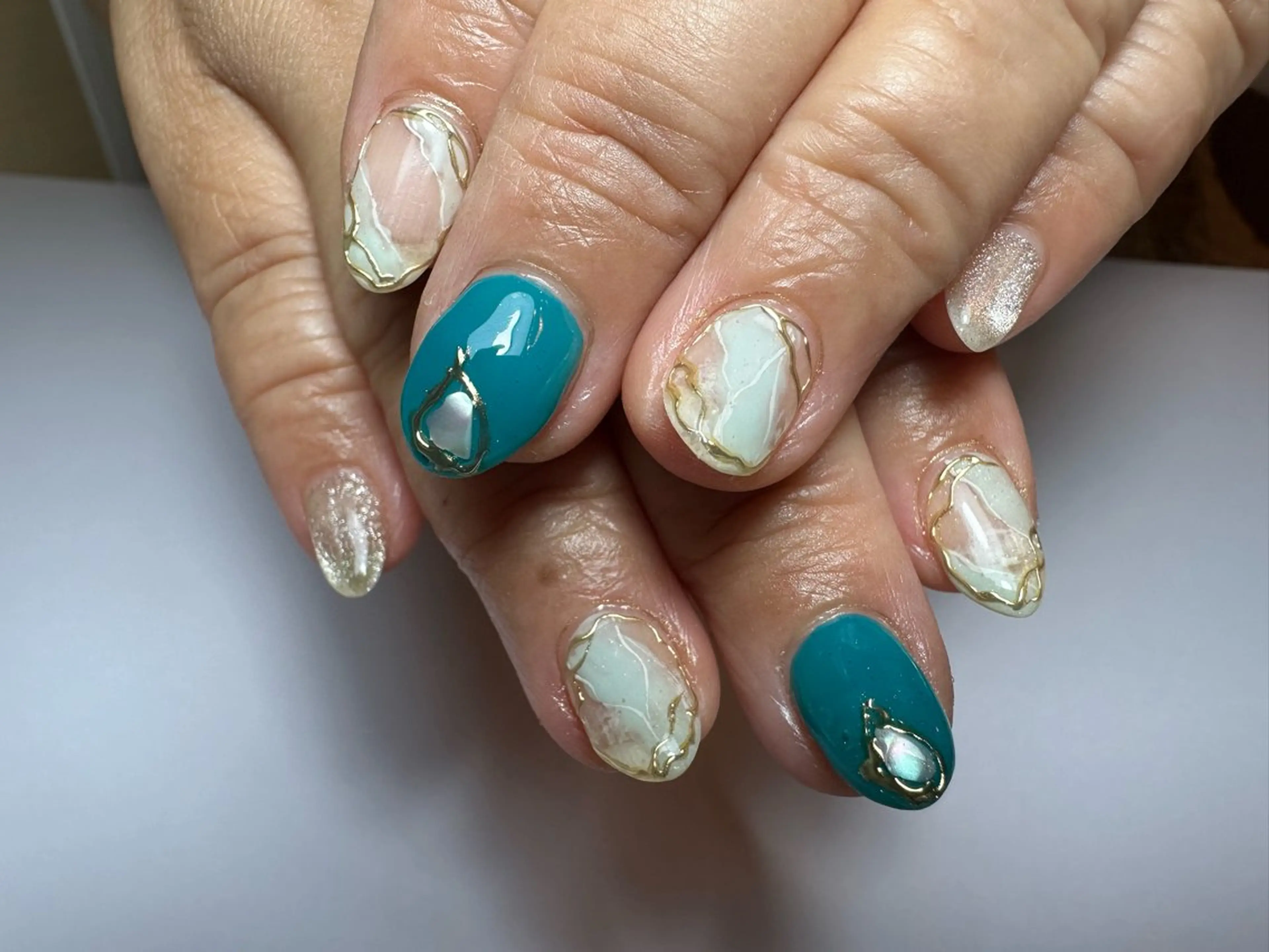ミディアム ハンドネイル shandy nail所属・shandy nailのネイルデザイン