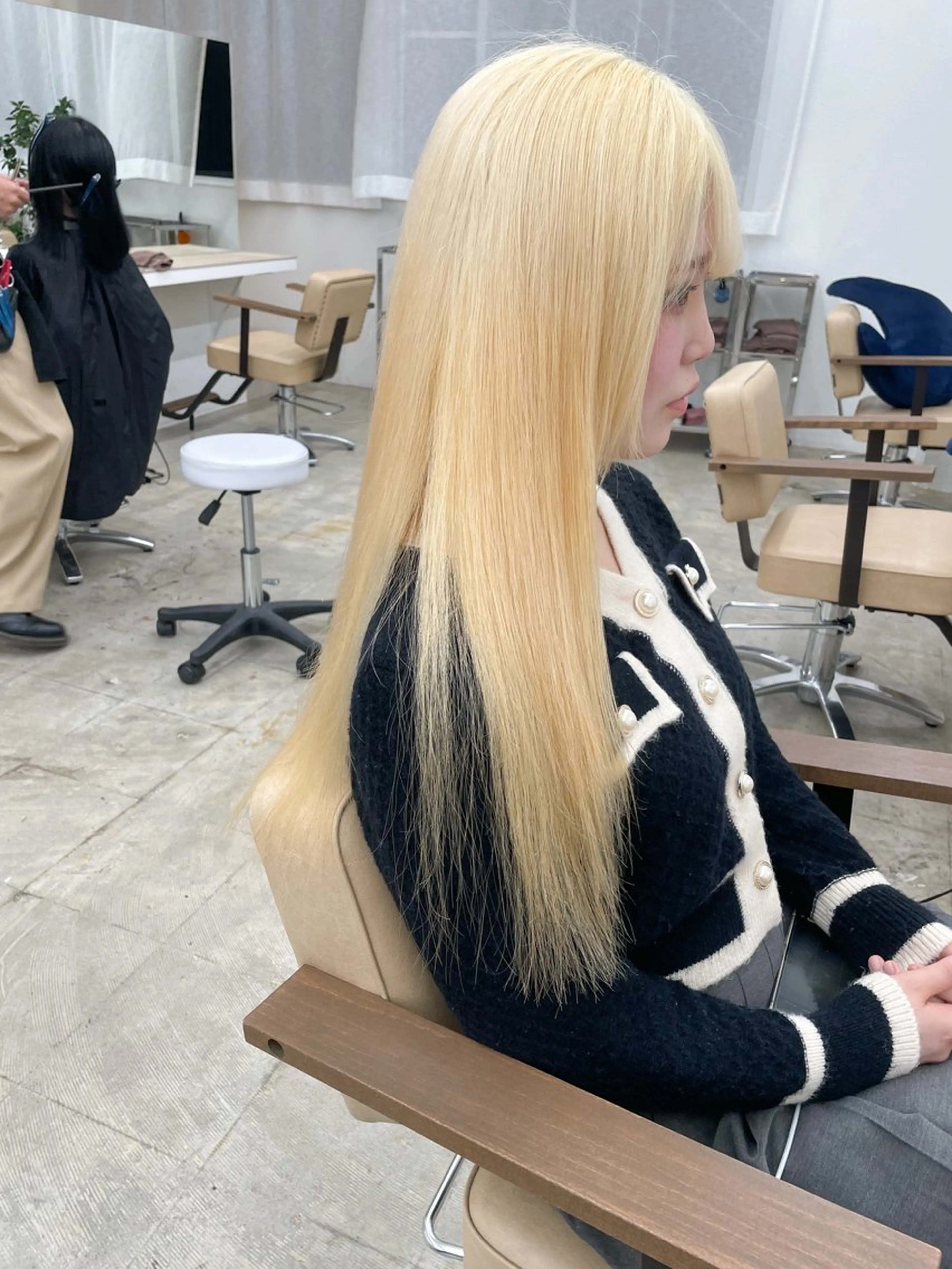 ロング カラー ブリーチ 抜きっぱなしブロンド ブロンド ケアブリーチ ハイトーンカラー ヘアカラー トリートメント ハイトーン/レイヤー /ケアブリーチ石川治のヘアスタイル