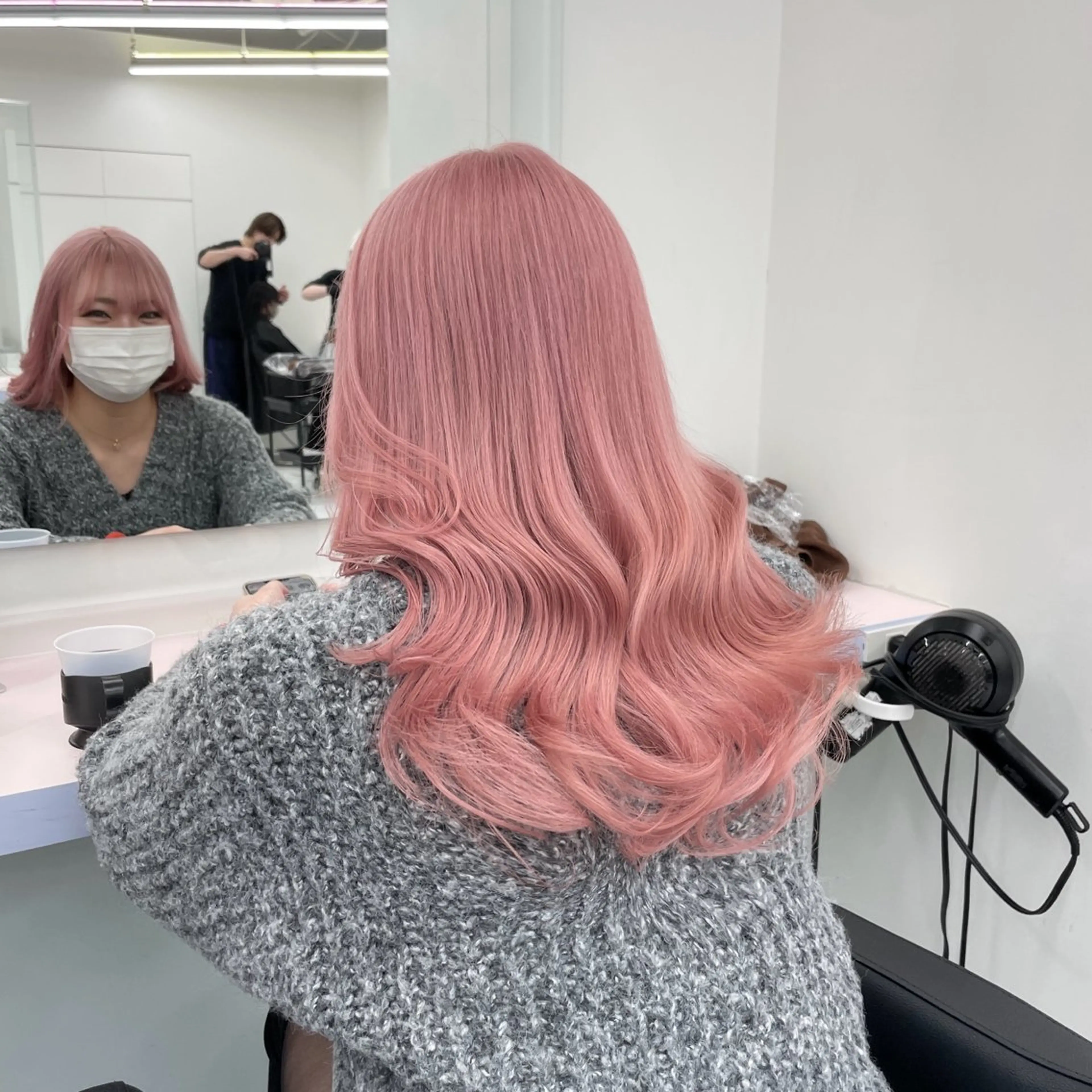 セミロング ヘアカラー トリートメント SALOWIN札幌大通店所属・‎🤍札幌ハイトーン 🤍シンゴのヘアスタイル