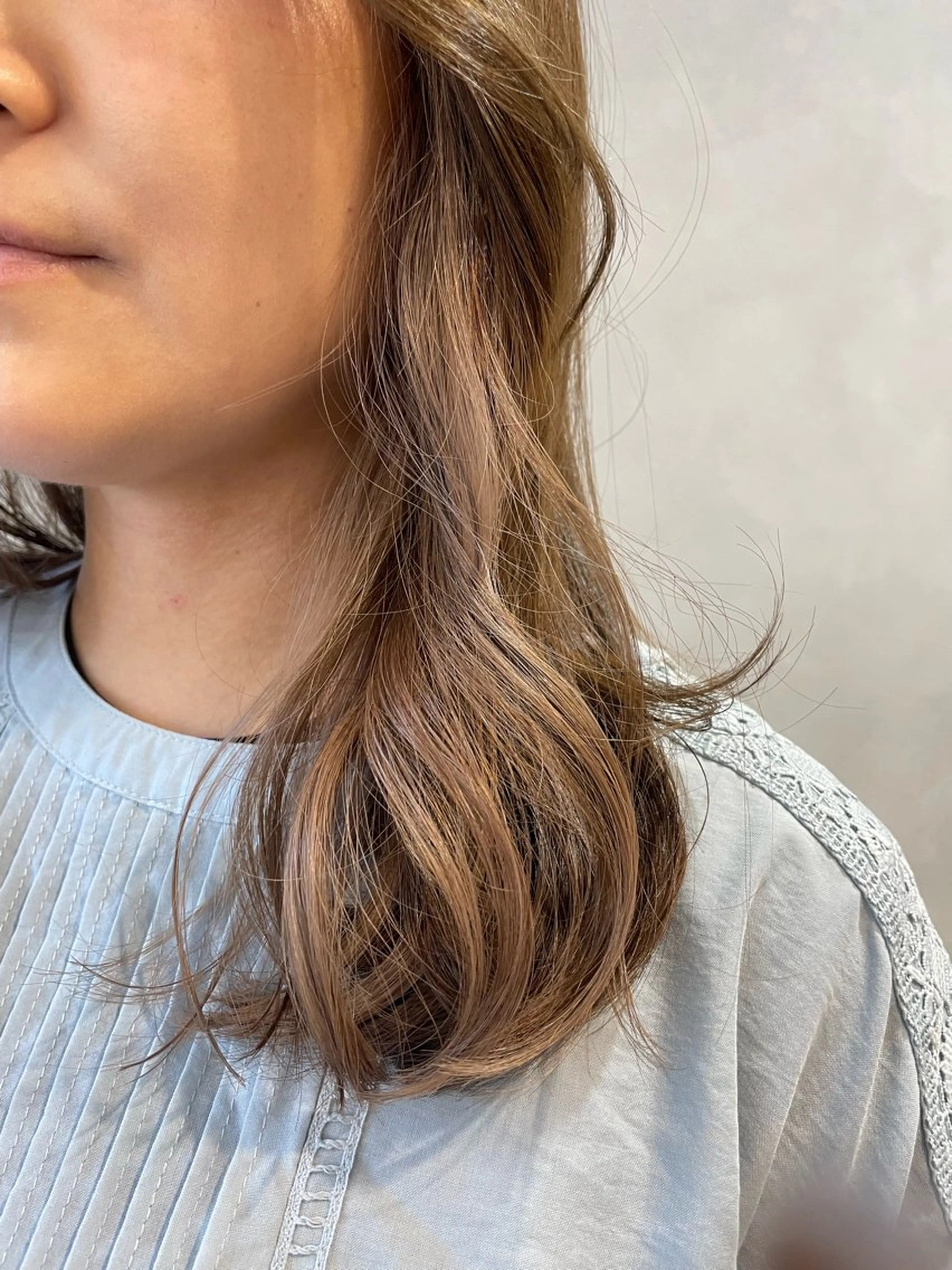 ミディアム カラー ヘアアレンジ ヘアカラー トリートメント 🎀ダブルカラーレイ ヤーyuuri🎀のヘアスタイル
