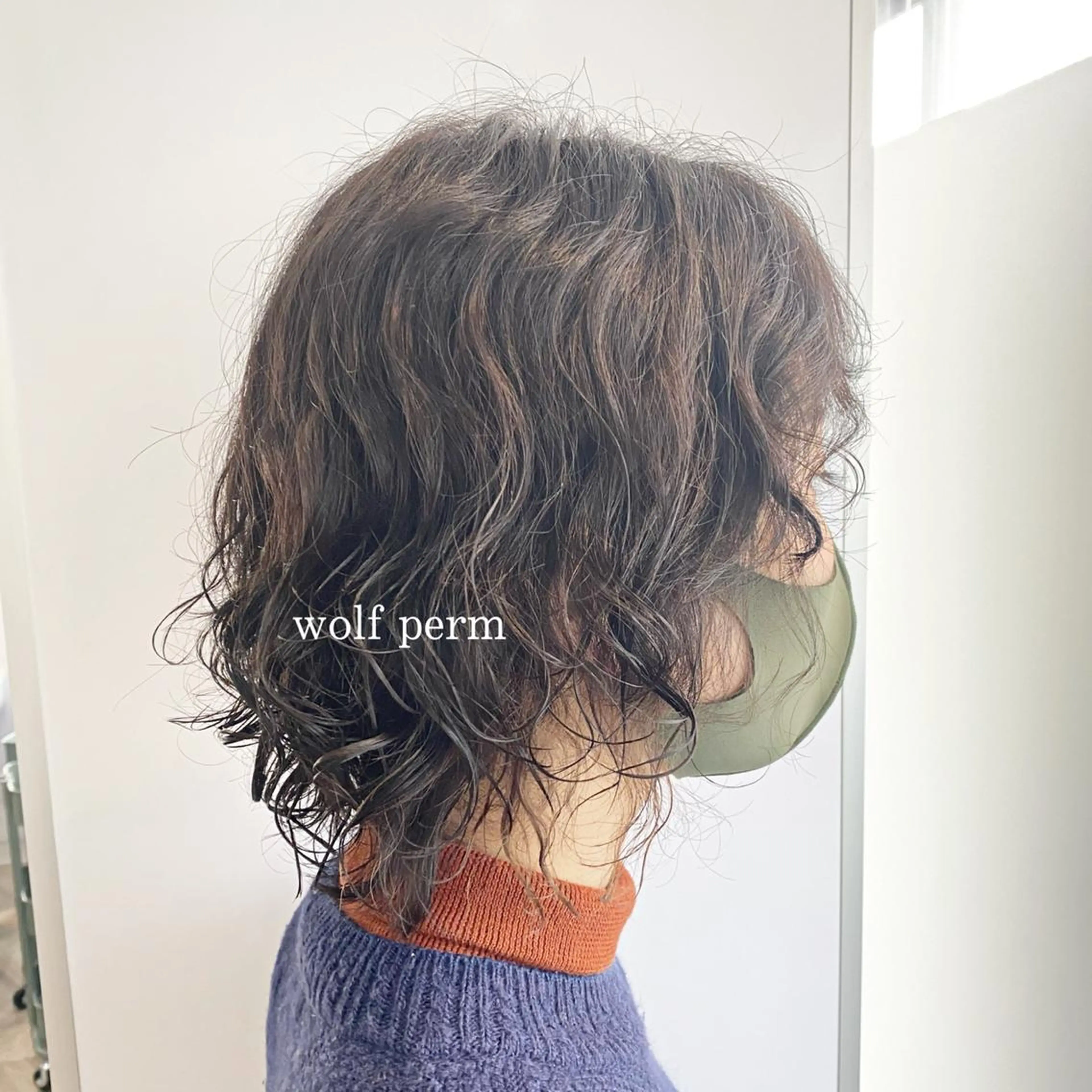 ショート パーマ ウルフカット ハル🌸柔色/ ブリーチなし/艶髪のヘアスタイル