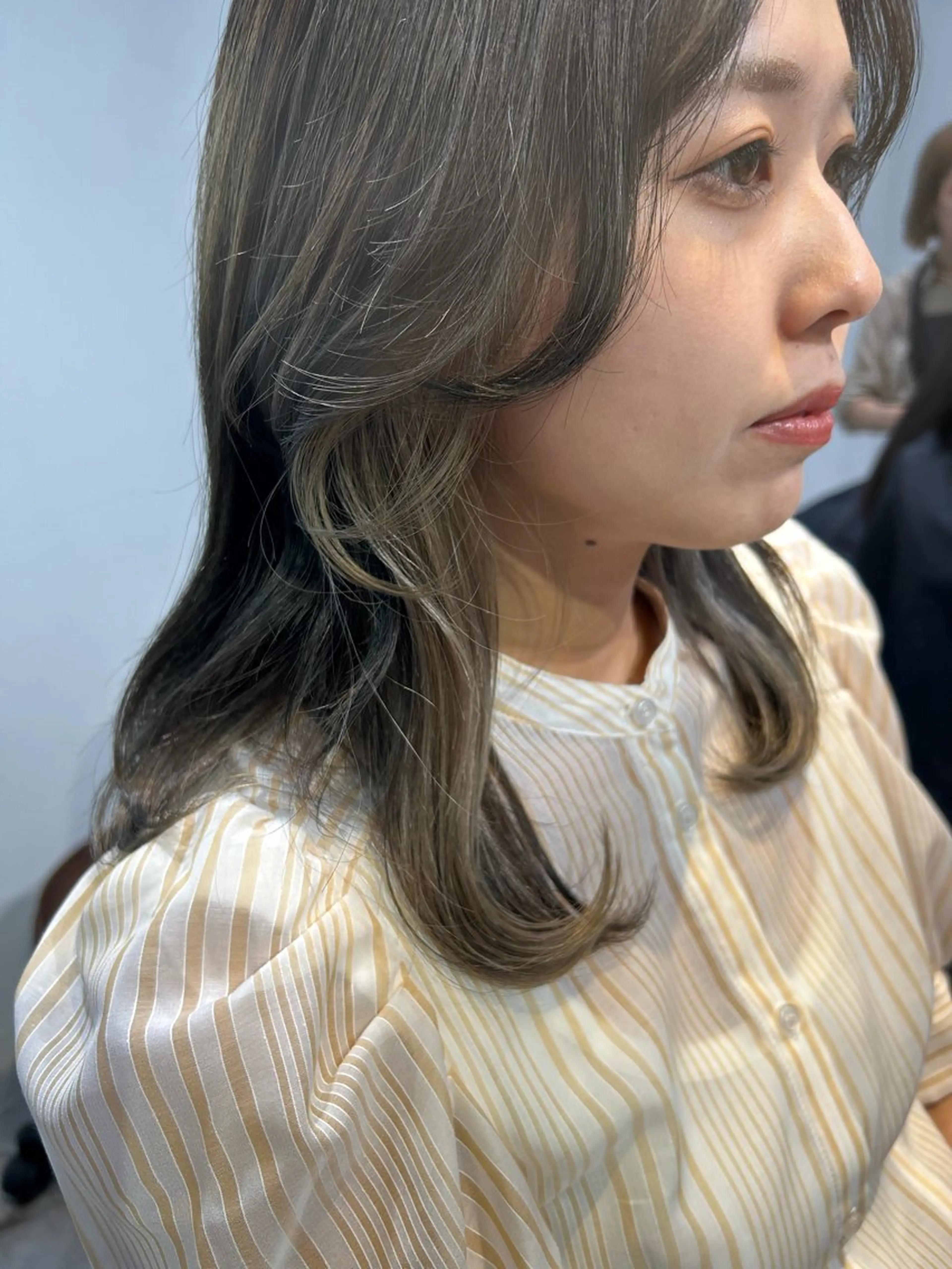 セミロング カラー カット ヘアカラー トリートメント ikeda shioriのヘアスタイル