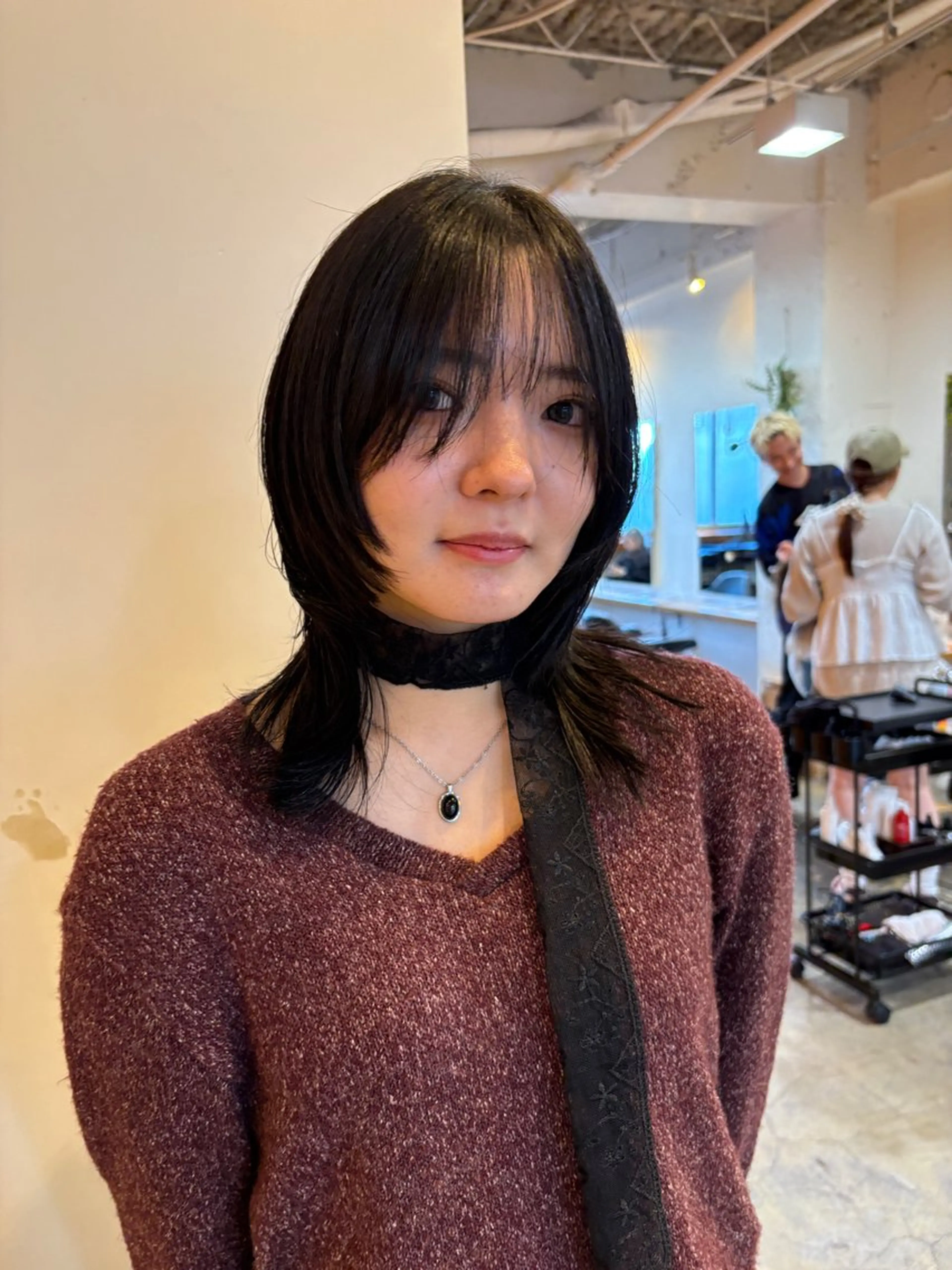 ミディアム カラー カット ヘアカラー トリートメント RIN／韓国ヘア レイヤーカットのヘアスタイル