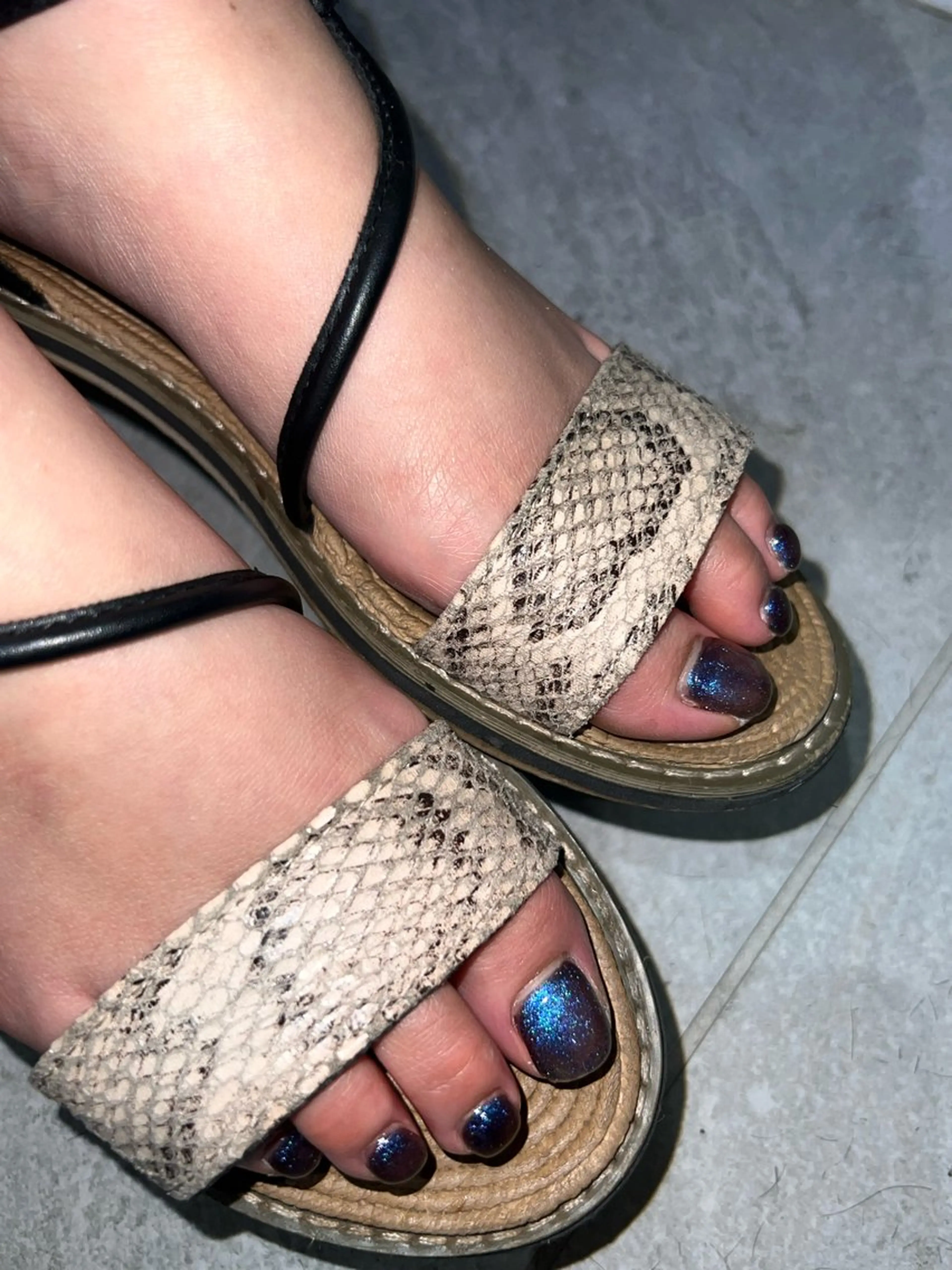 ネイル フットネイル 若狭 早希のネイルデザイン